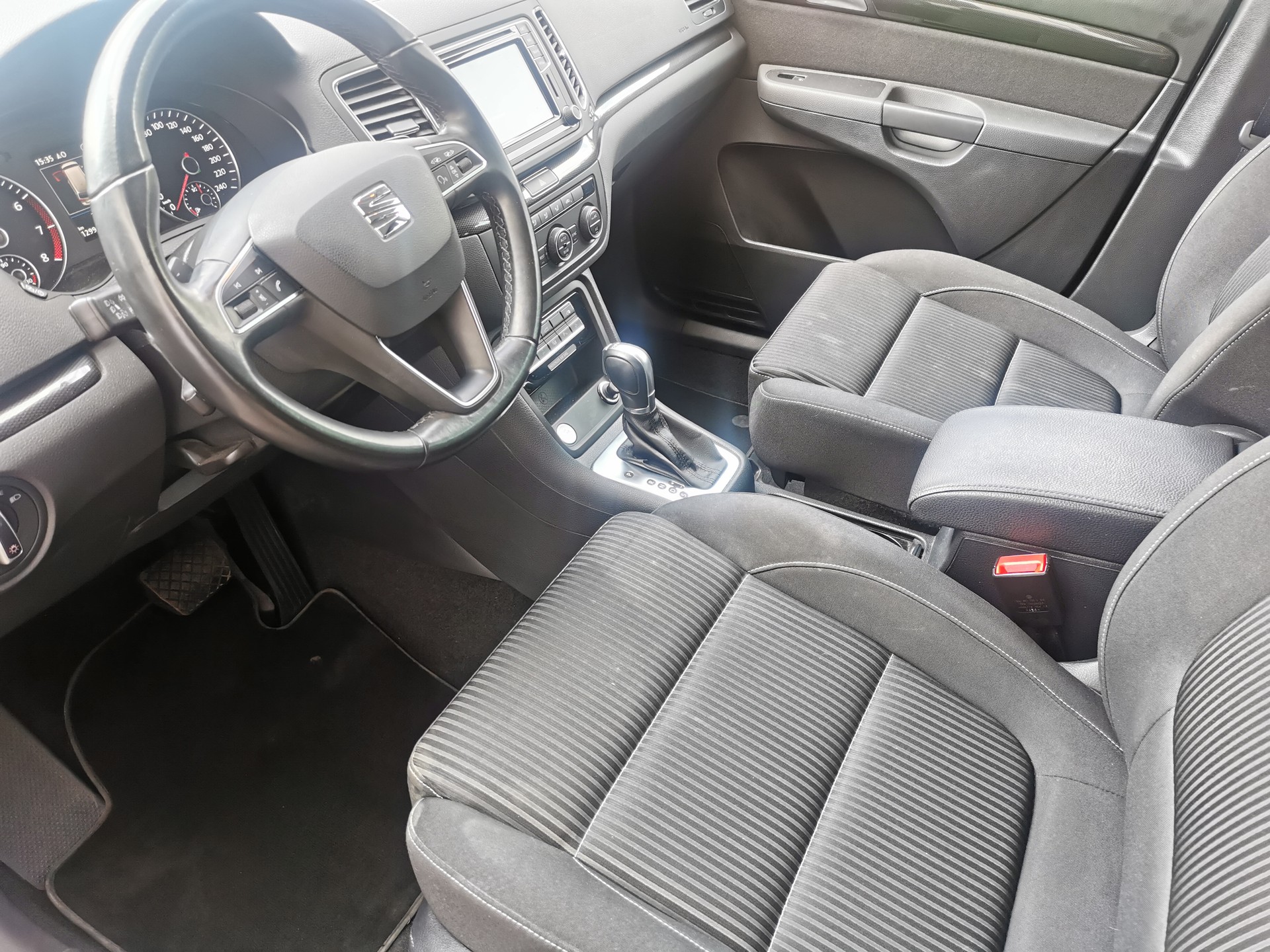 SEAT Alhambra 1.4 TSI Style Advanced DSG-image-8
