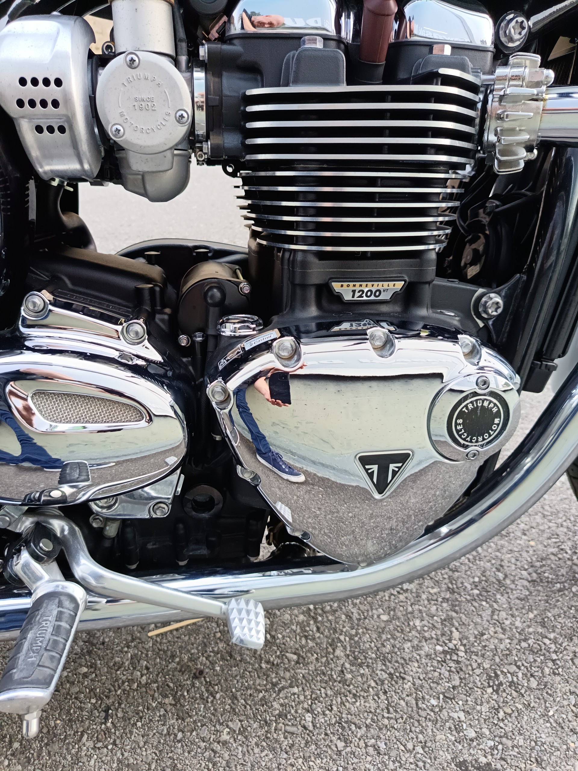 TRIUMPH Bonneville T120 DIAMOND EDITION-image-9