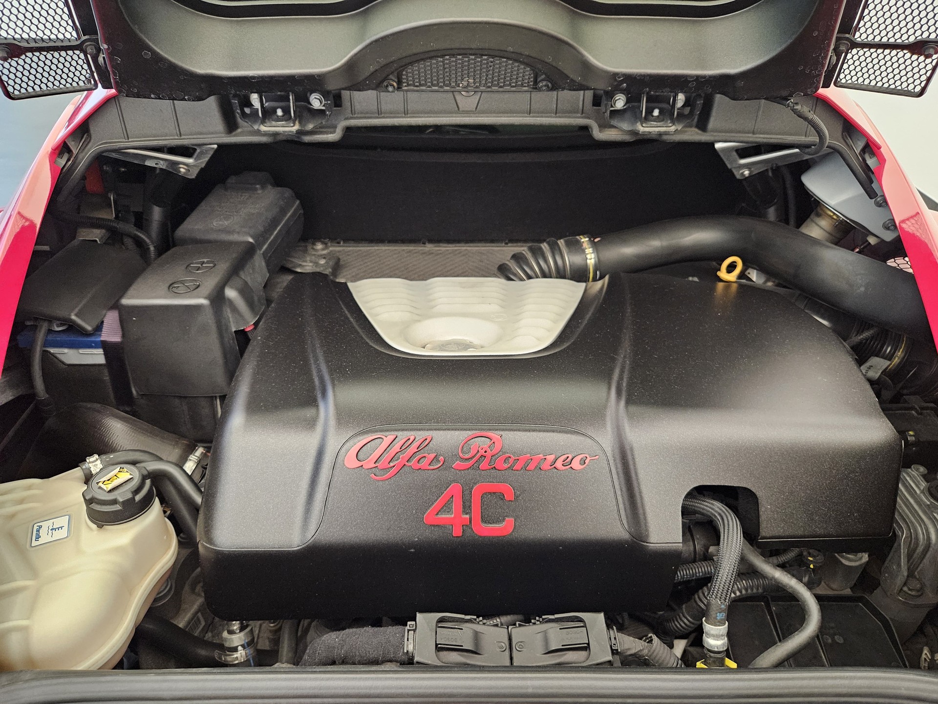 ALFA ROMEO 4C 1750 TBi TCT-image-11