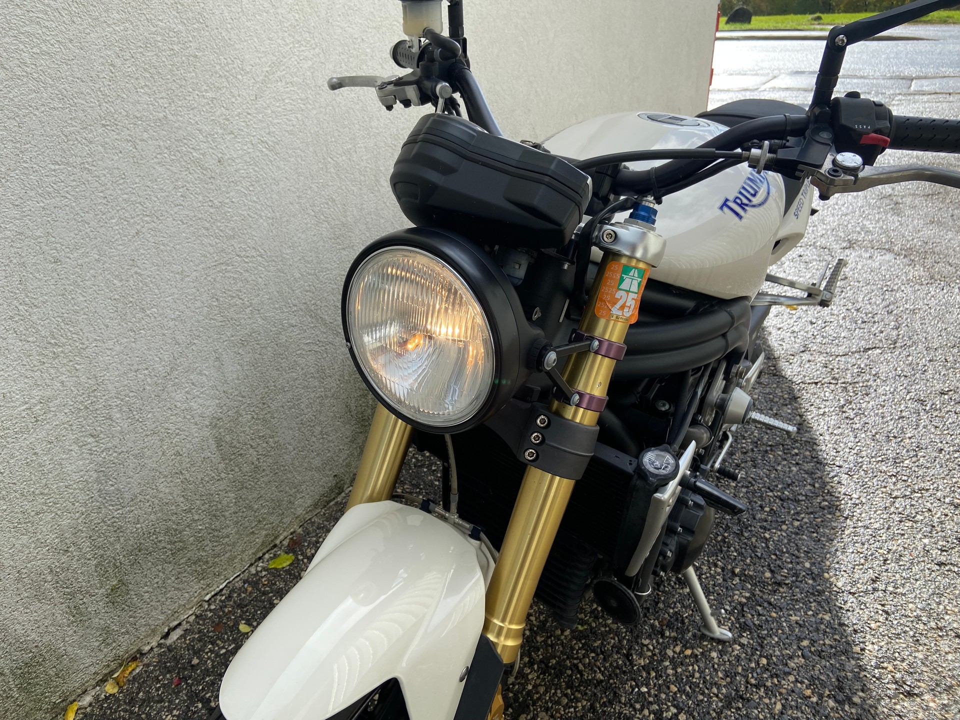 TRIUMPH Speed Triple 1050-image-2