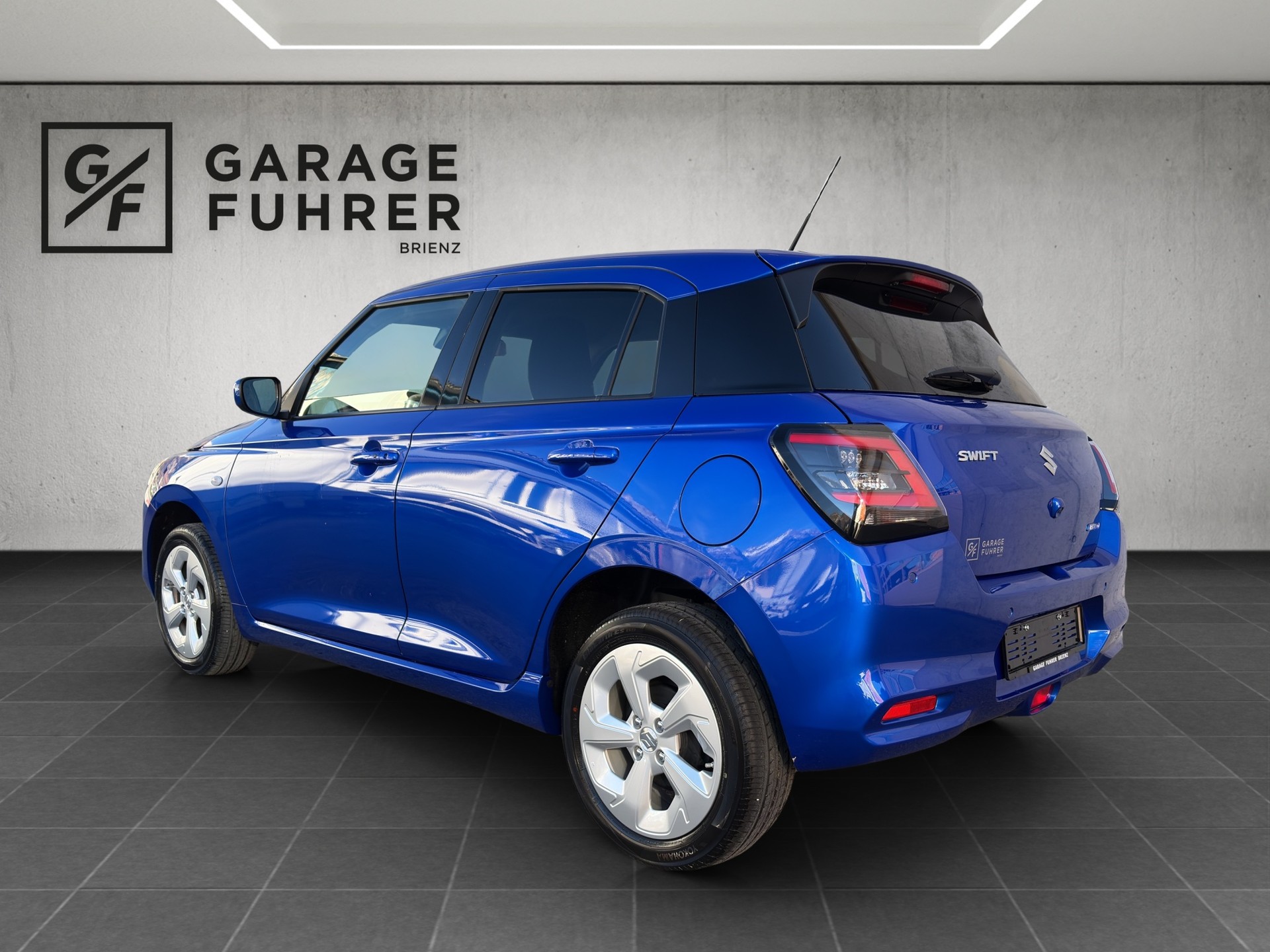 SUZUKI Swift 1.2 Compact + 4x4 Hybrid-image-3