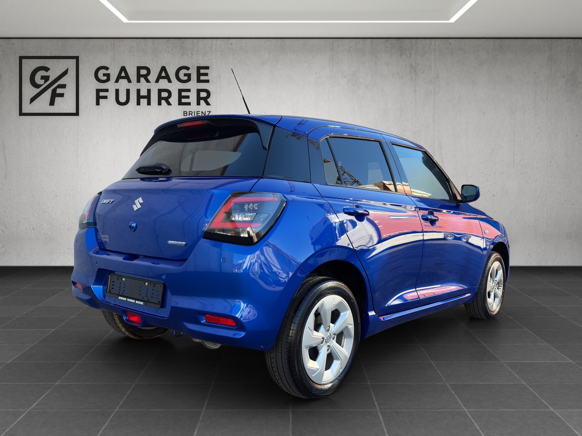 SUZUKI Swift 1.2 Compact + 4x4 Hybrid-image-5
