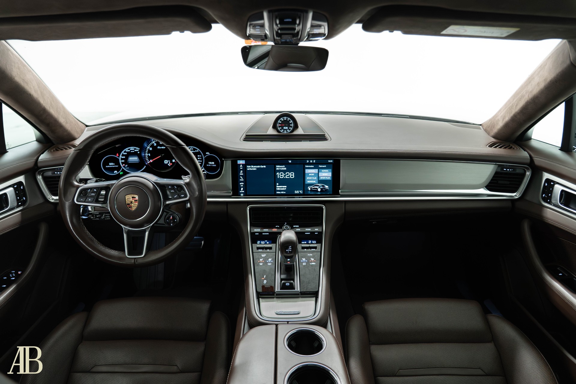PORSCHE Panamera 4.0 V8 Turbo mit Porsche Approved Garantie-image-11