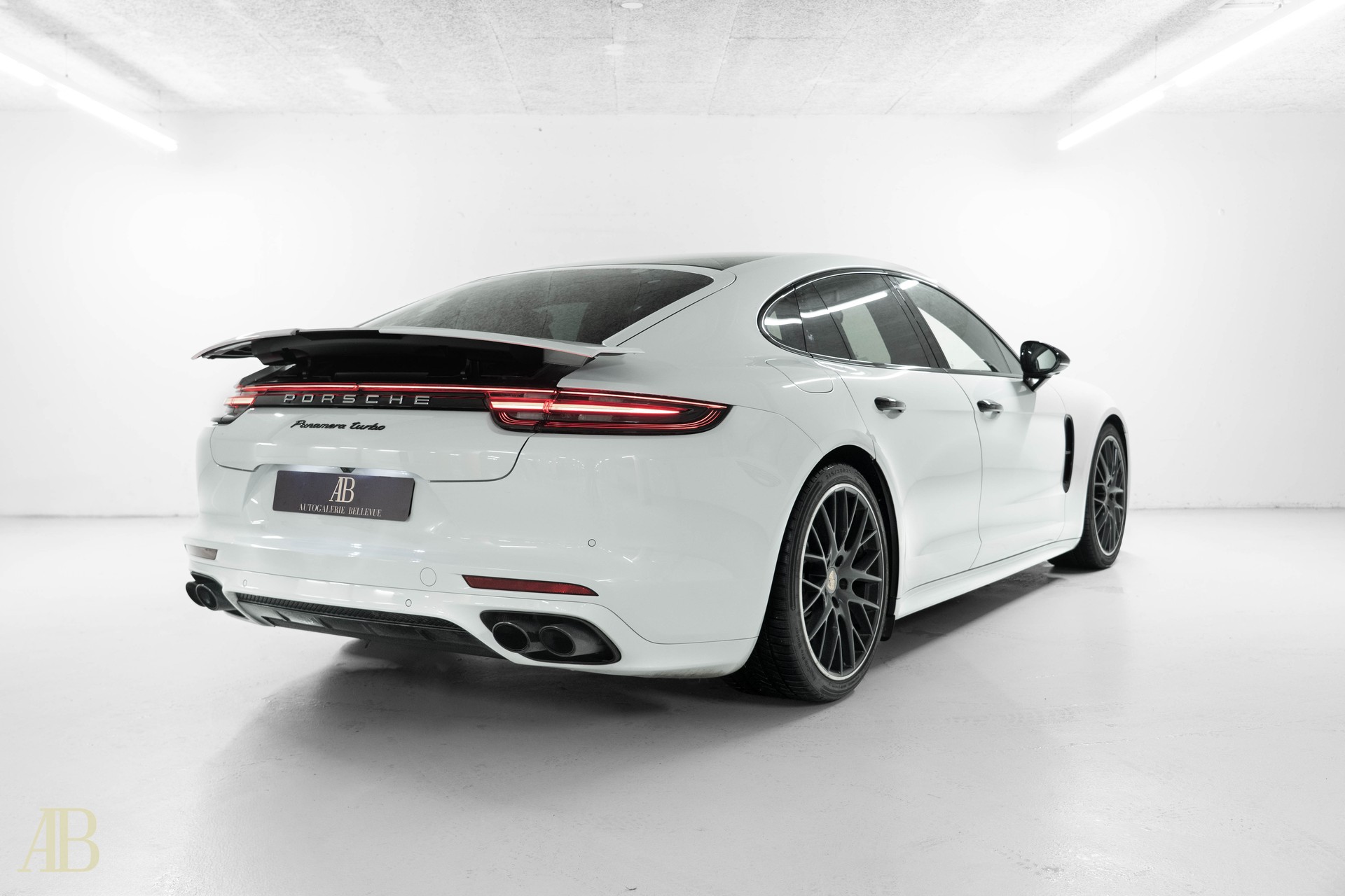 PORSCHE Panamera 4.0 V8 Turbo mit Porsche Approved Garantie-image-7