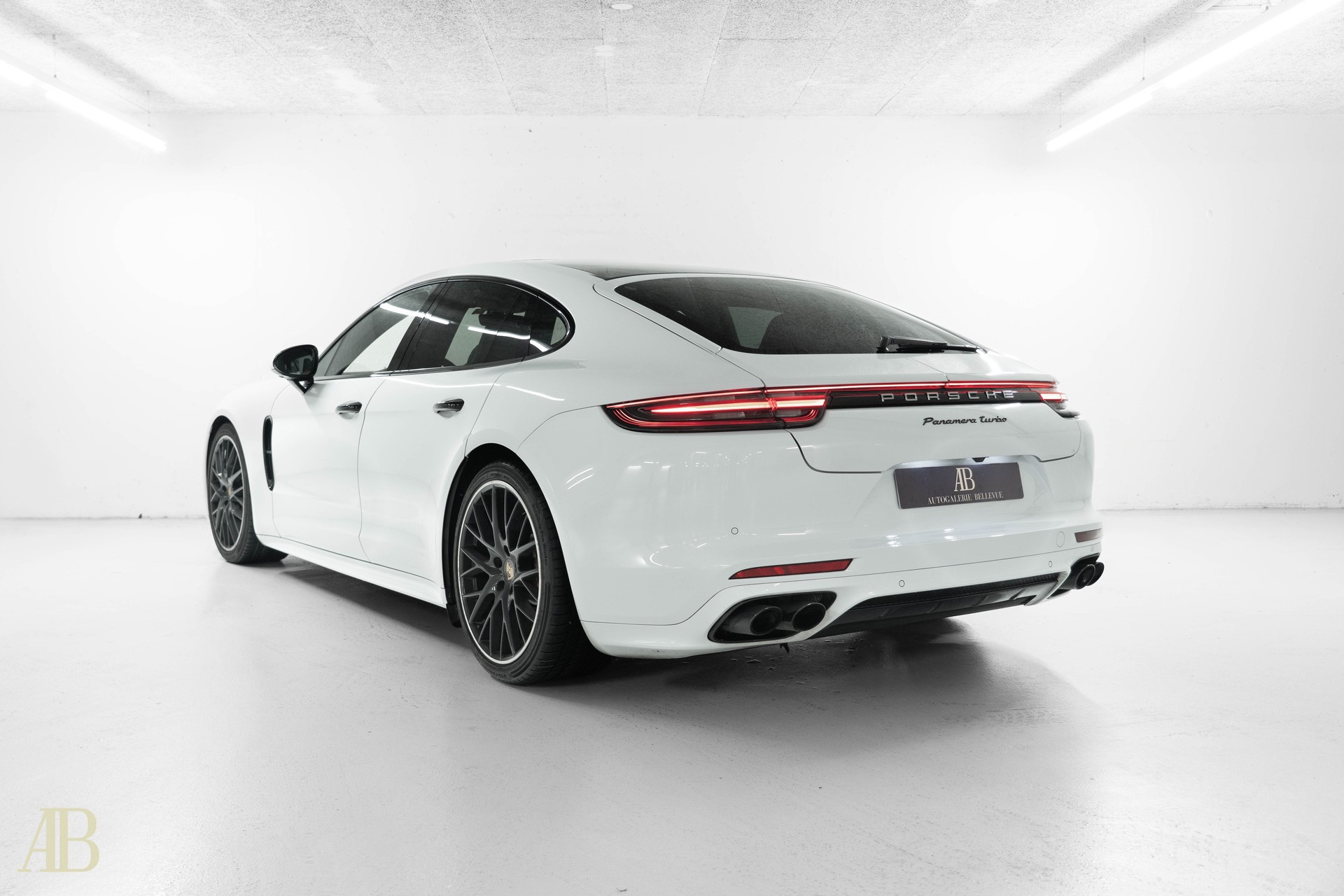 PORSCHE Panamera 4.0 V8 Turbo mit Porsche Approved Garantie-image-4