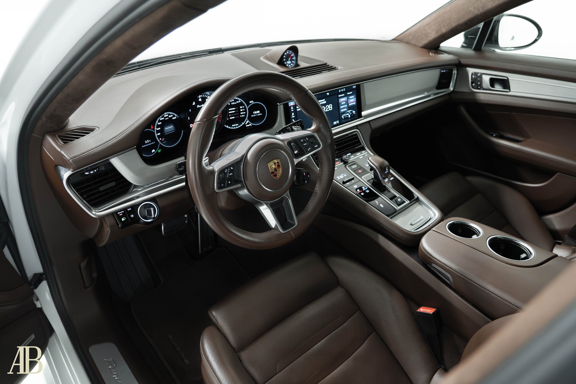 PORSCHE Panamera 4.0 V8 Turbo mit Porsche Approved Garantie-image-9