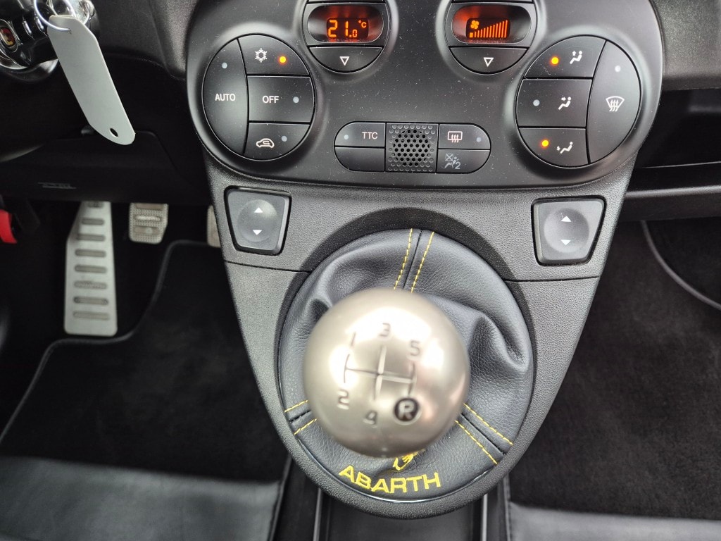 FIAT 595 1.4 16V Turbo Abarth Competizione-image-13