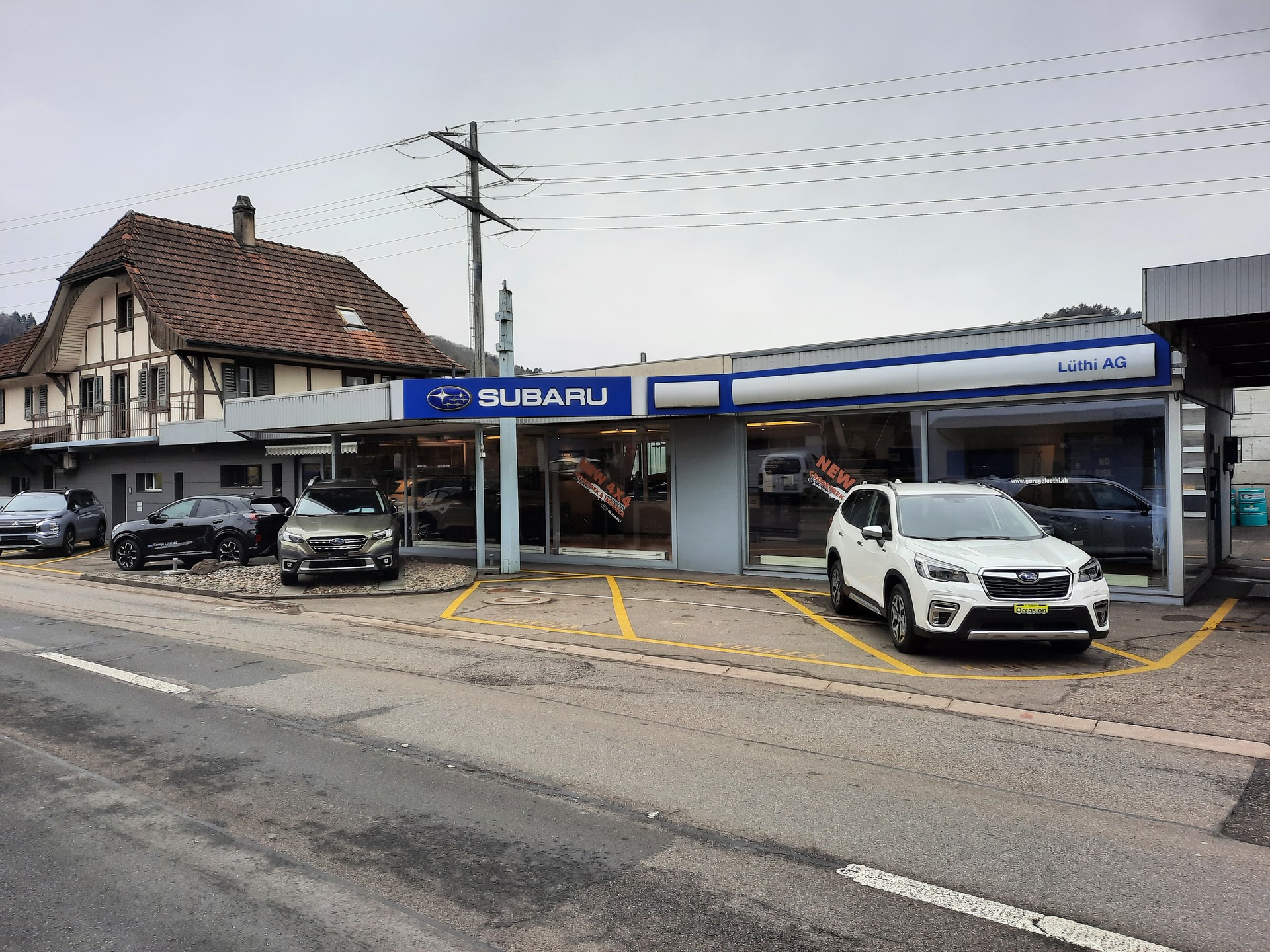 SUBARU Forester 2.0i e-Boxer Swiss Plus Lineartronic-image-2
