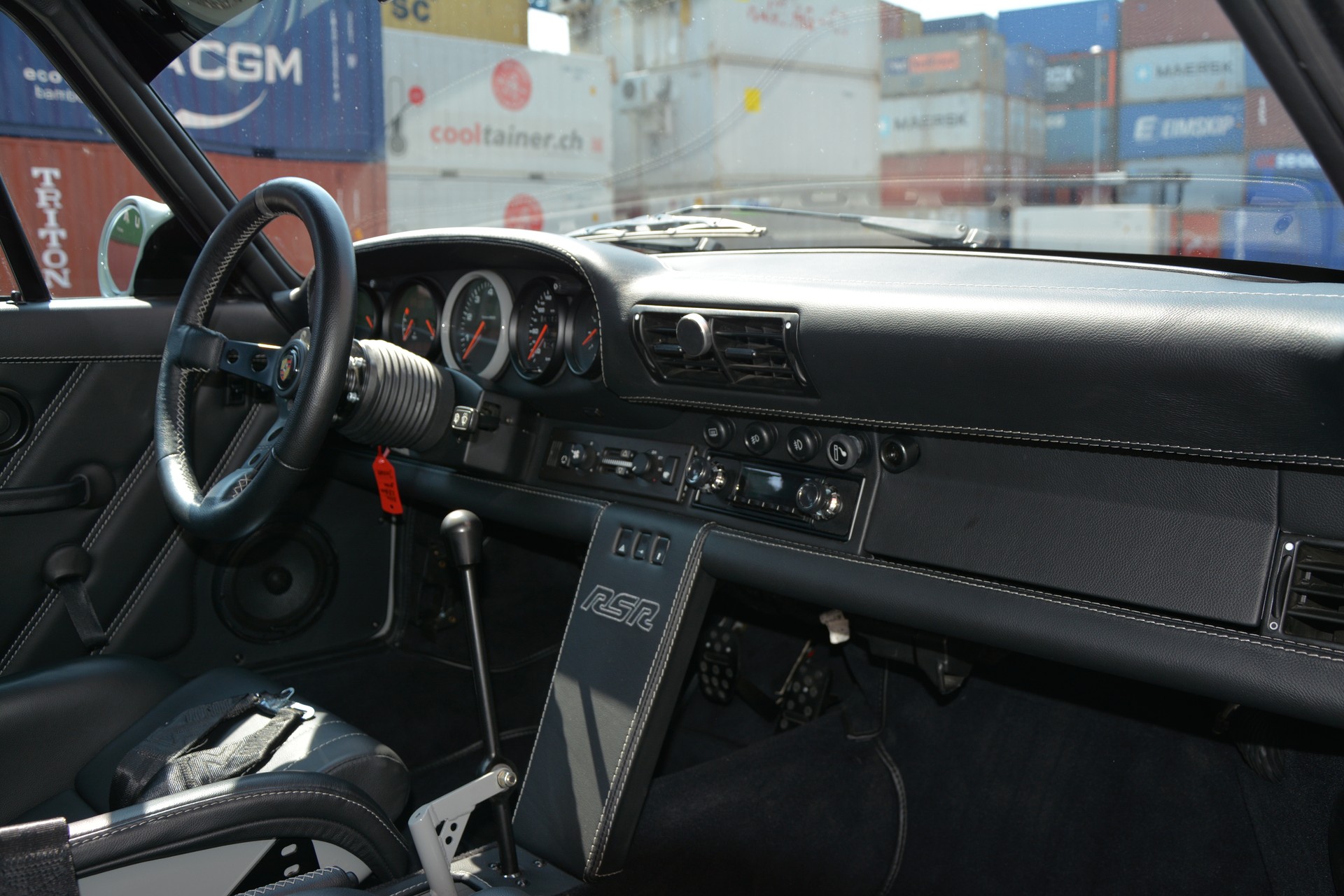 PORSCHE 911 Coupé 3.6 Carrera 2-image-9