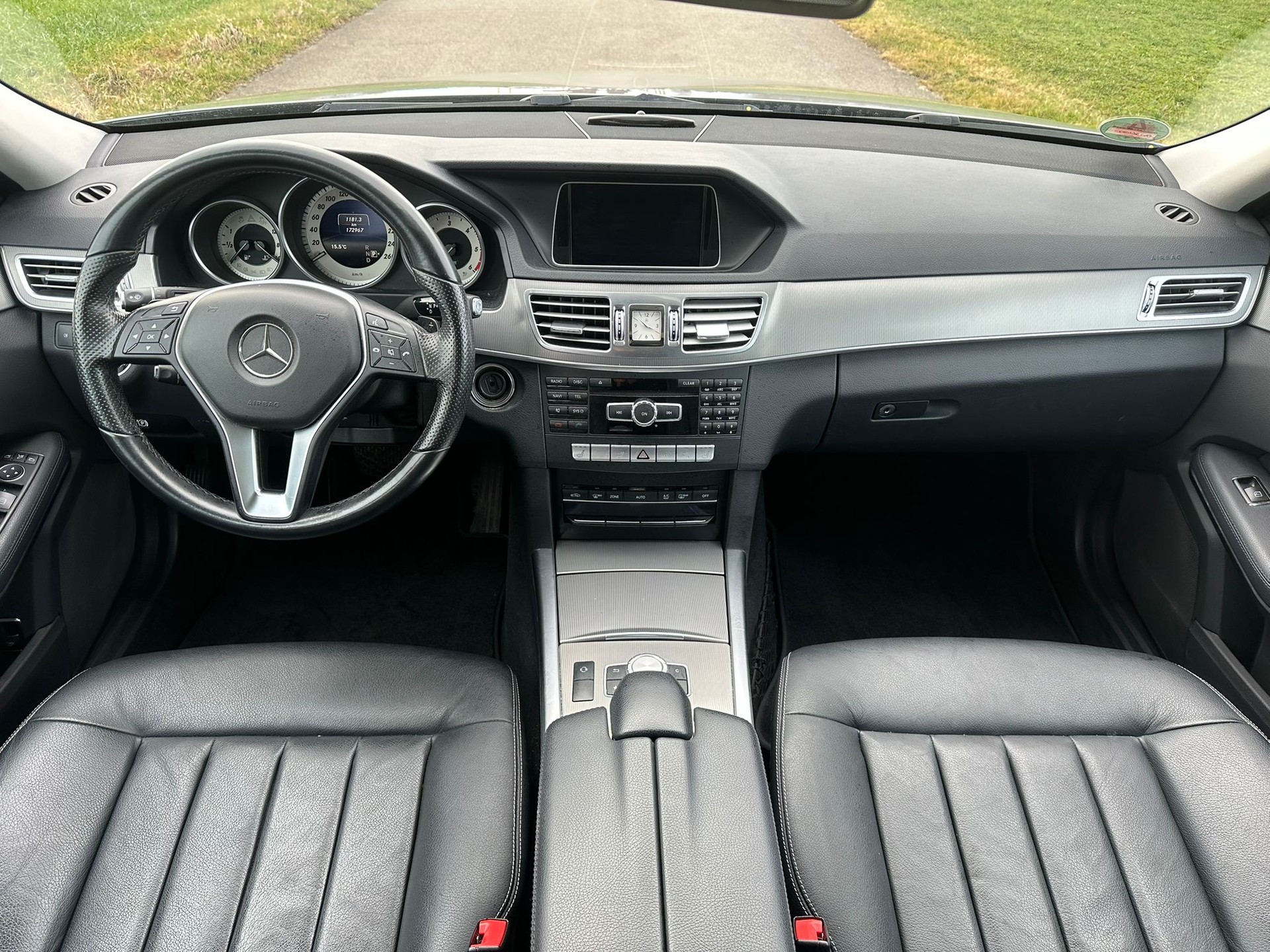 MERCEDES-BENZ E 250 CDI Elégance 4Matic 7G-Tronic-image-9