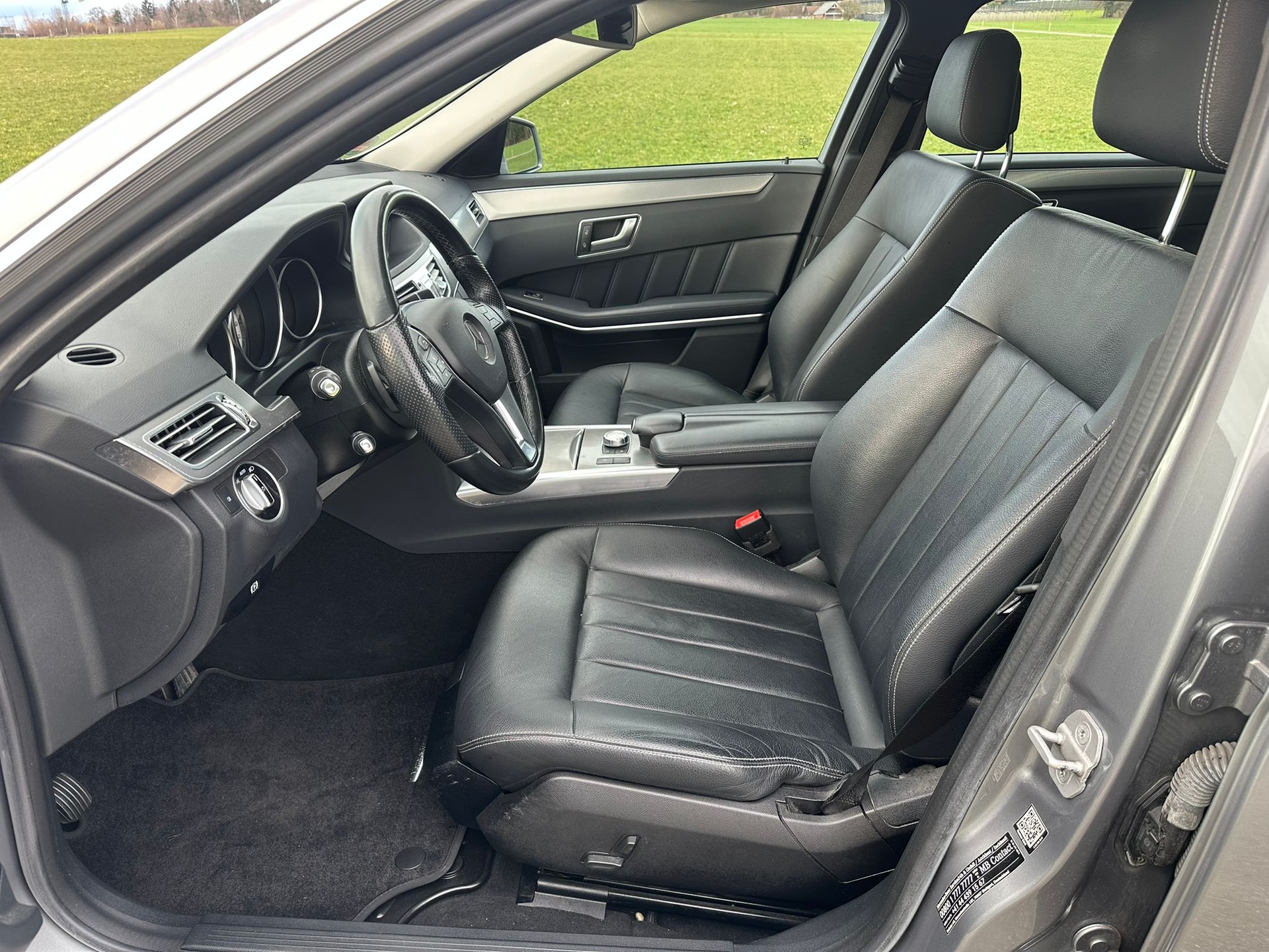 MERCEDES-BENZ E 250 CDI Elégance 4Matic 7G-Tronic-image-10