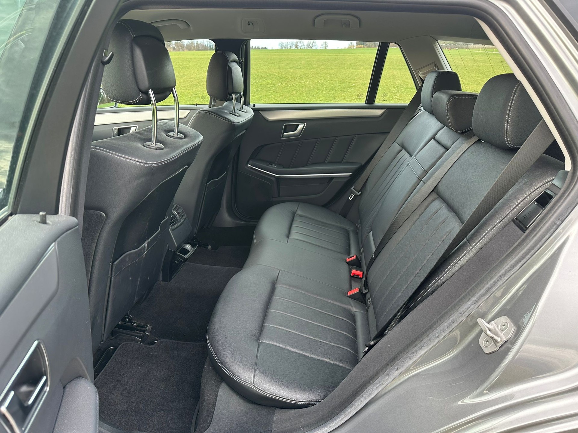 MERCEDES-BENZ E 250 CDI Elégance 4Matic 7G-Tronic-image-11