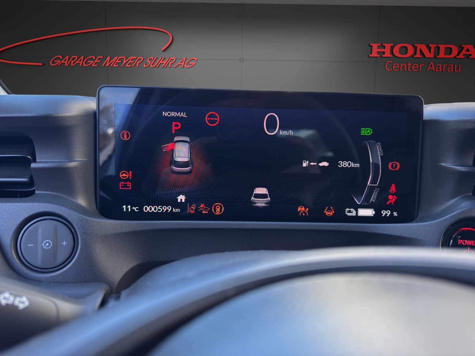 HONDA Ny1 Elegance-image-10
