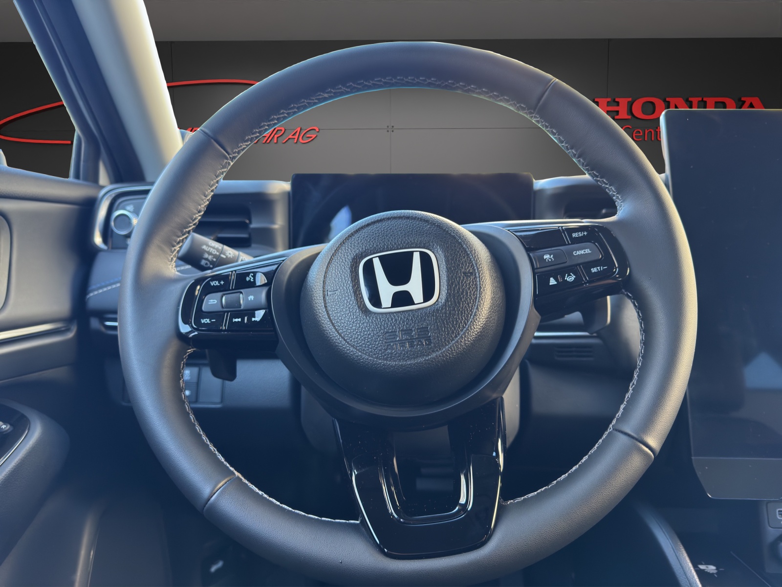 HONDA Ny1 Elegance-image-9