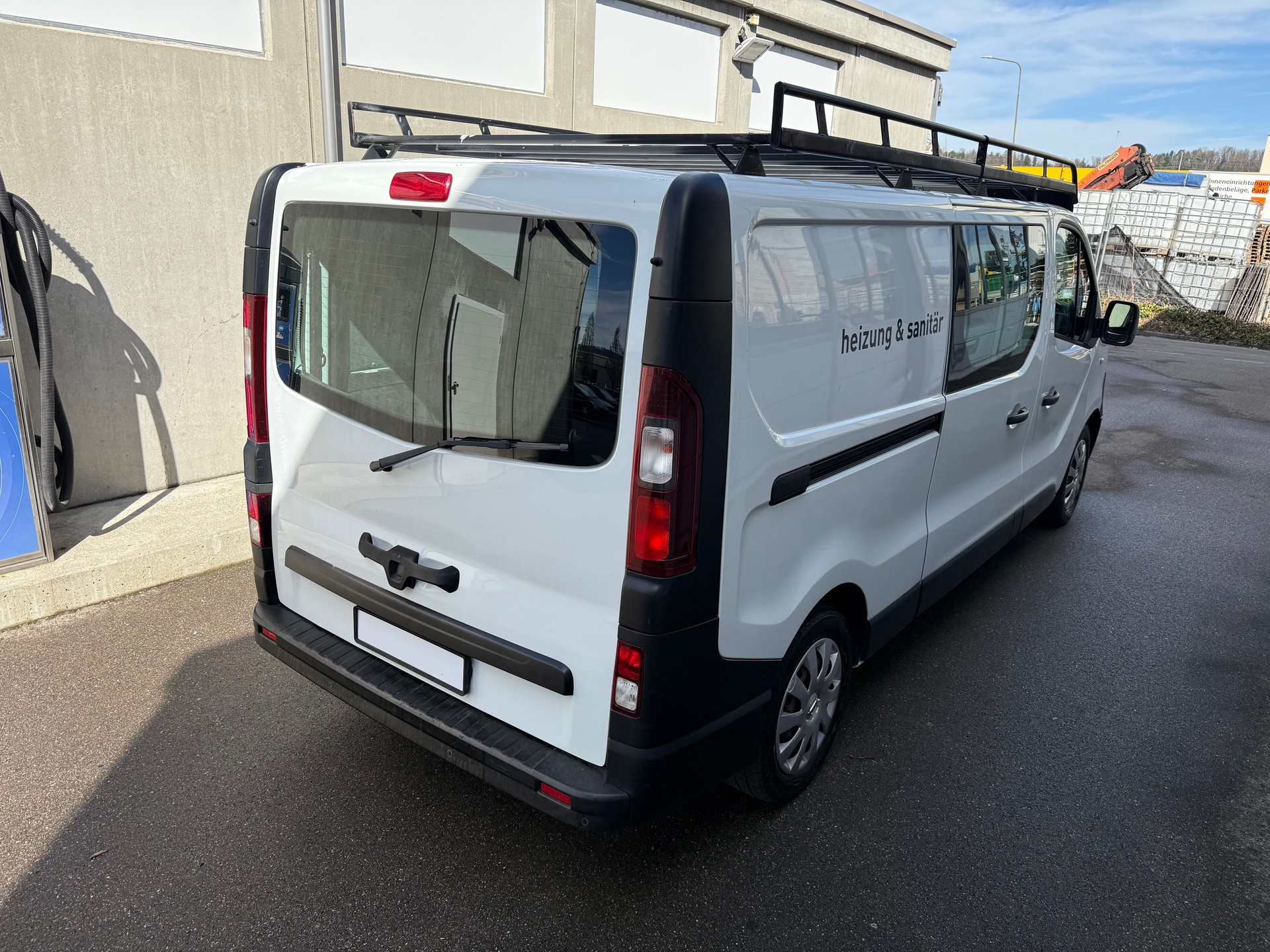 NISSAN NV300 dCi 120 2.9 L2H1 Pro *Aus 1st.Erster CH Hand *Frisch ab MFK *AC *Lange Version *Sanitärausrüstung mit Schubladen-image-5