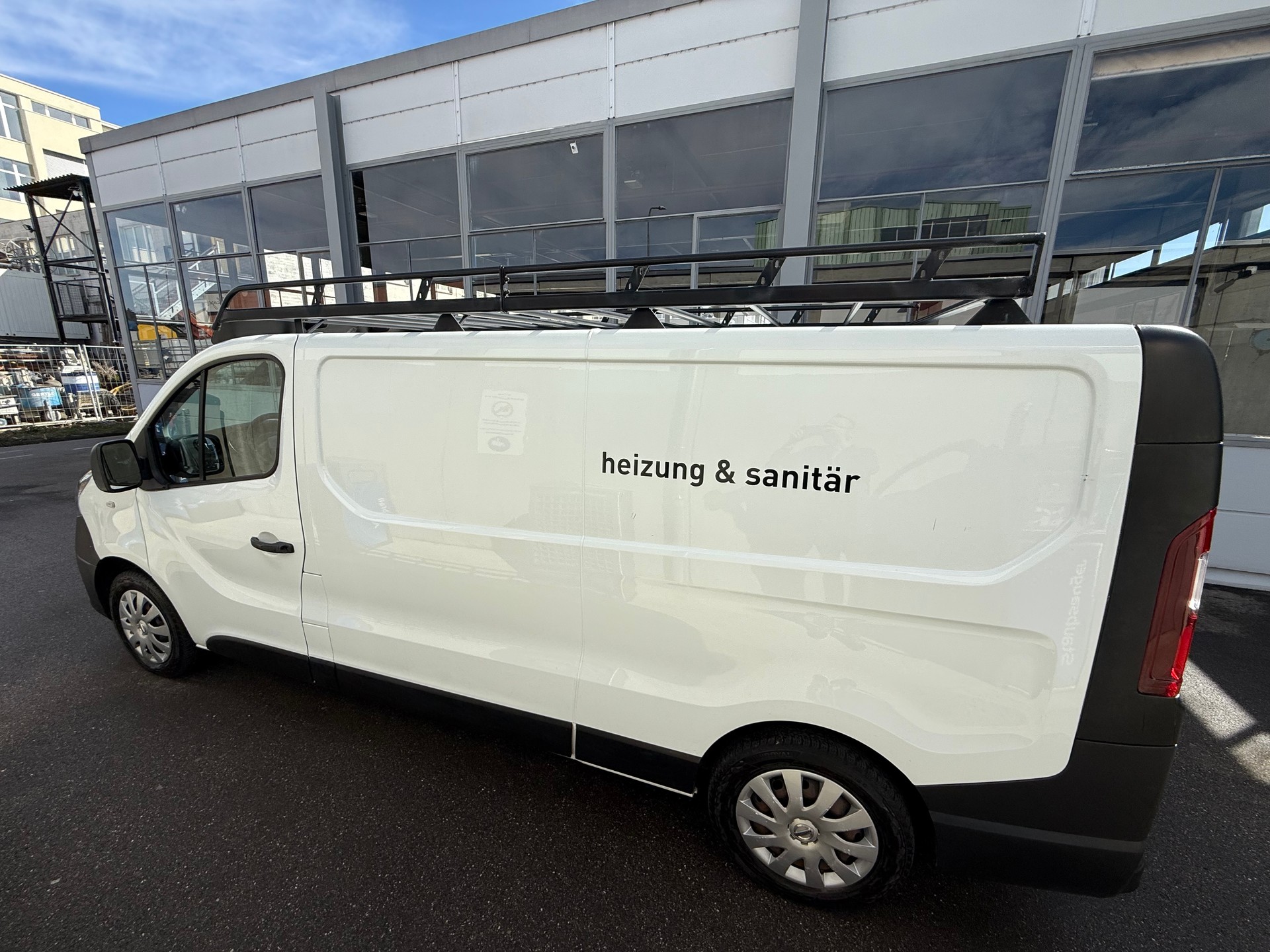 NISSAN NV300 dCi 120 2.9 L2H1 Pro *Aus 1st.Erster CH Hand *Frisch ab MFK *AC *Lange Version *Sanitärausrüstung mit Schubladen-image-7