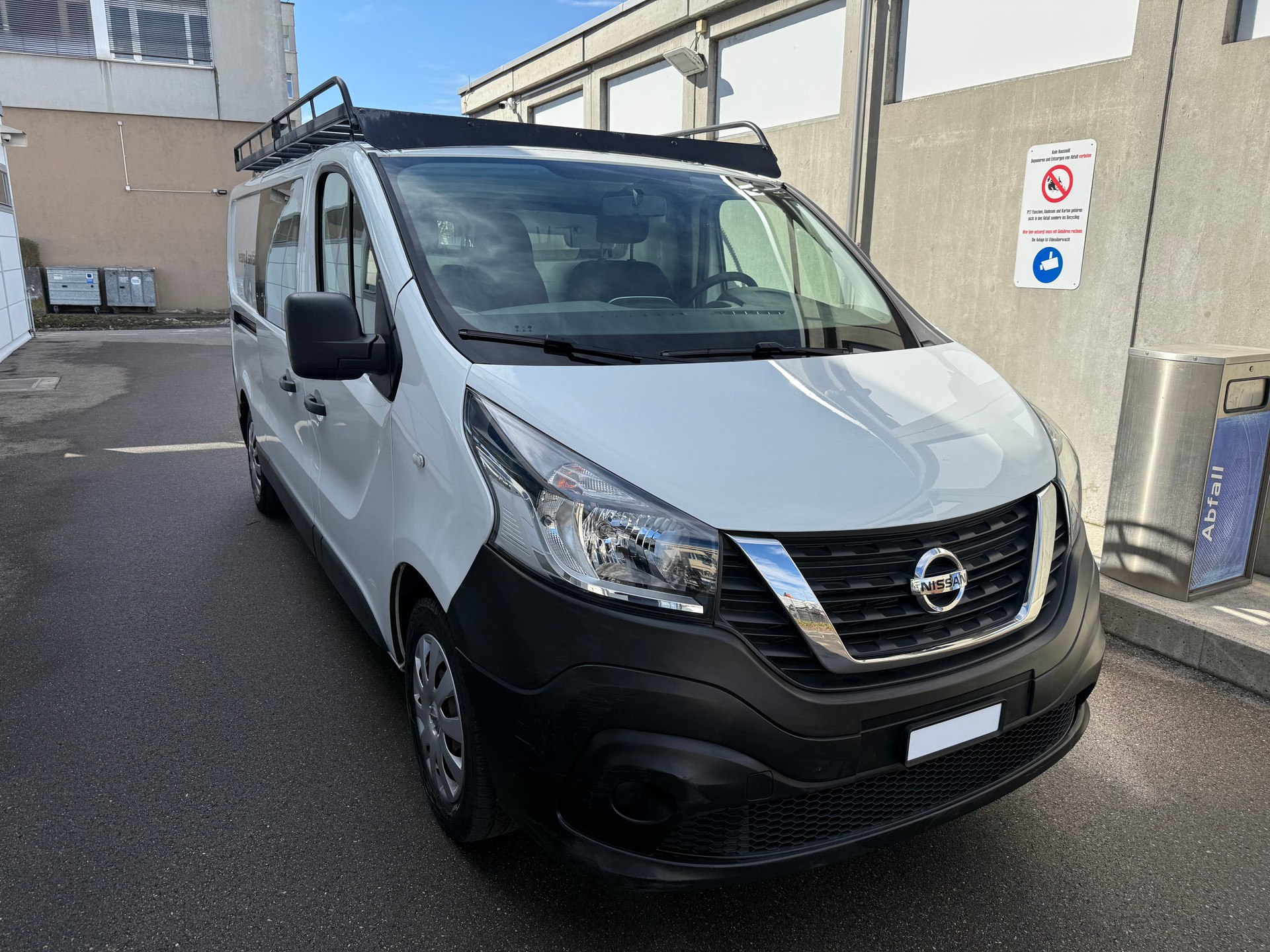 NISSAN NV300 dCi 120 2.9 L2H1 Pro *Aus 1st.Erster CH Hand *Frisch ab MFK *AC *Lange Version *Sanitärausrüstung mit Schubladen-image-2
