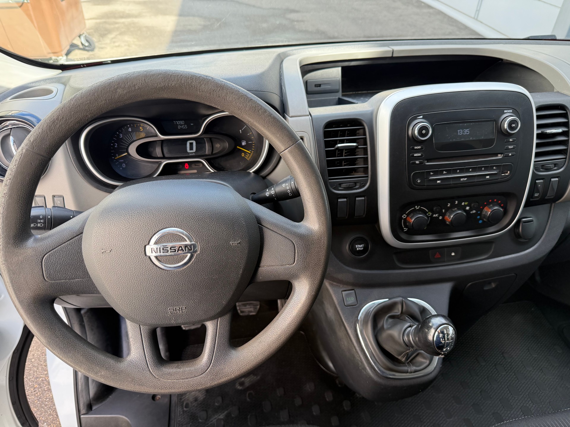 NISSAN NV300 dCi 120 2.9 L2H1 Pro *Aus 1st.Erster CH Hand *Frisch ab MFK *AC *Lange Version *Sanitärausrüstung mit Schubladen-image-10