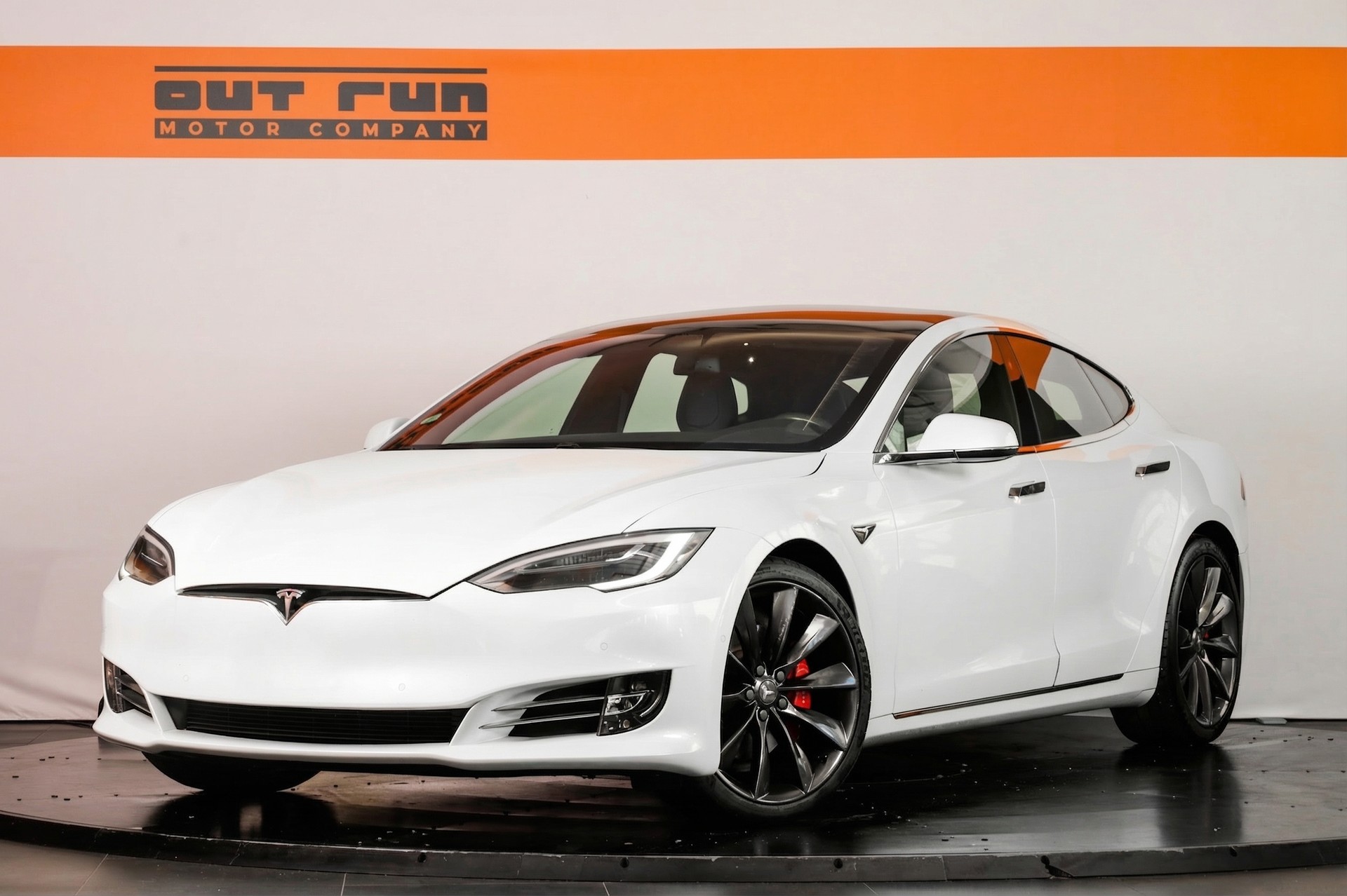 TESLA Model S 100 D Performance