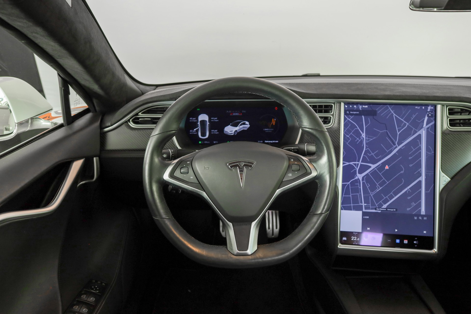 TESLA Model S 100 D Performance-image-16