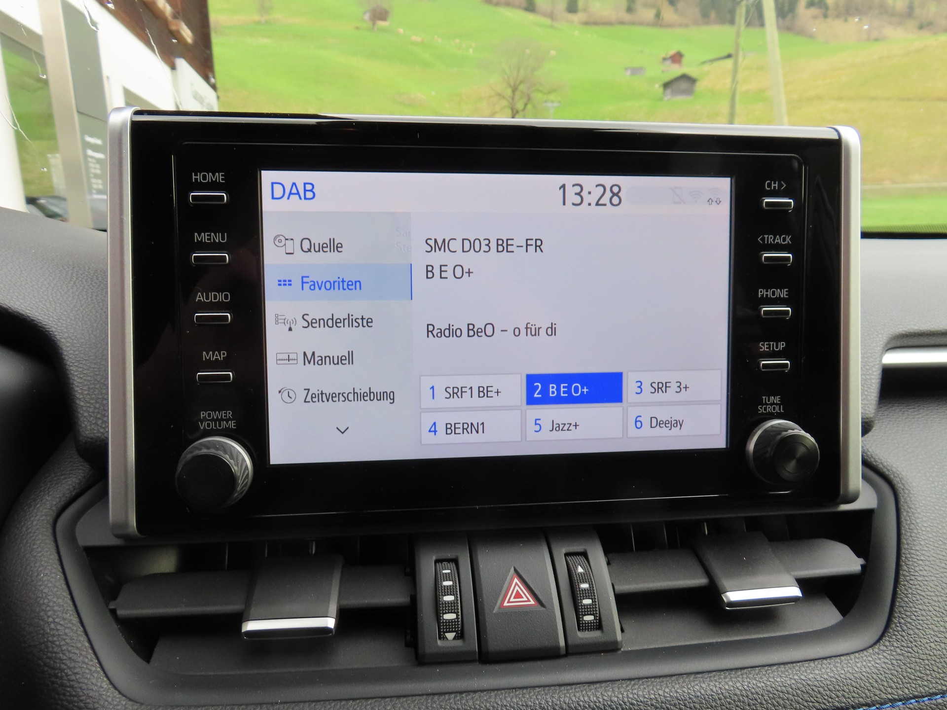 TOYOTA RAV4 2.5 HEV Style-image-11