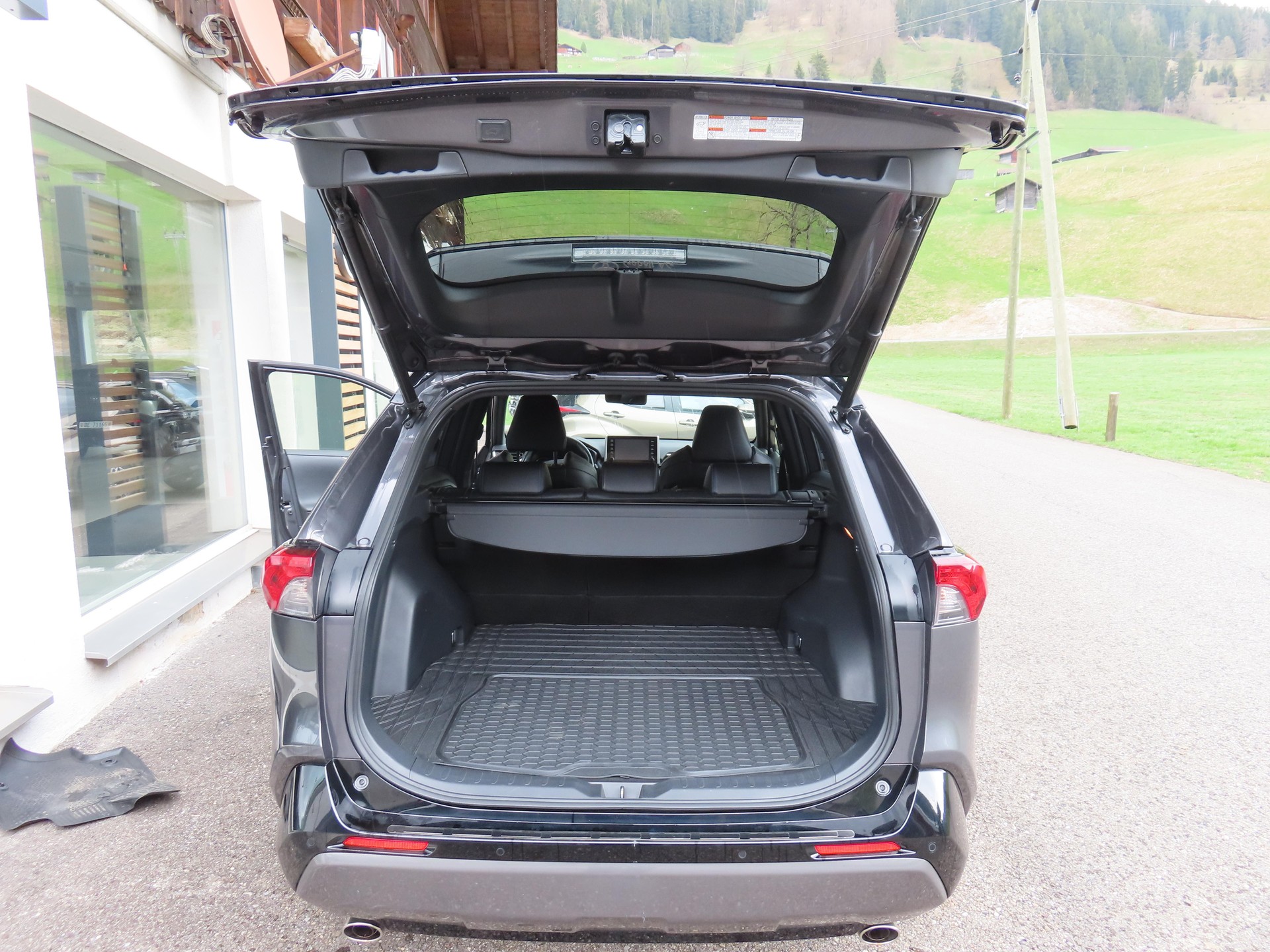 TOYOTA RAV4 2.5 HEV Style-image-7