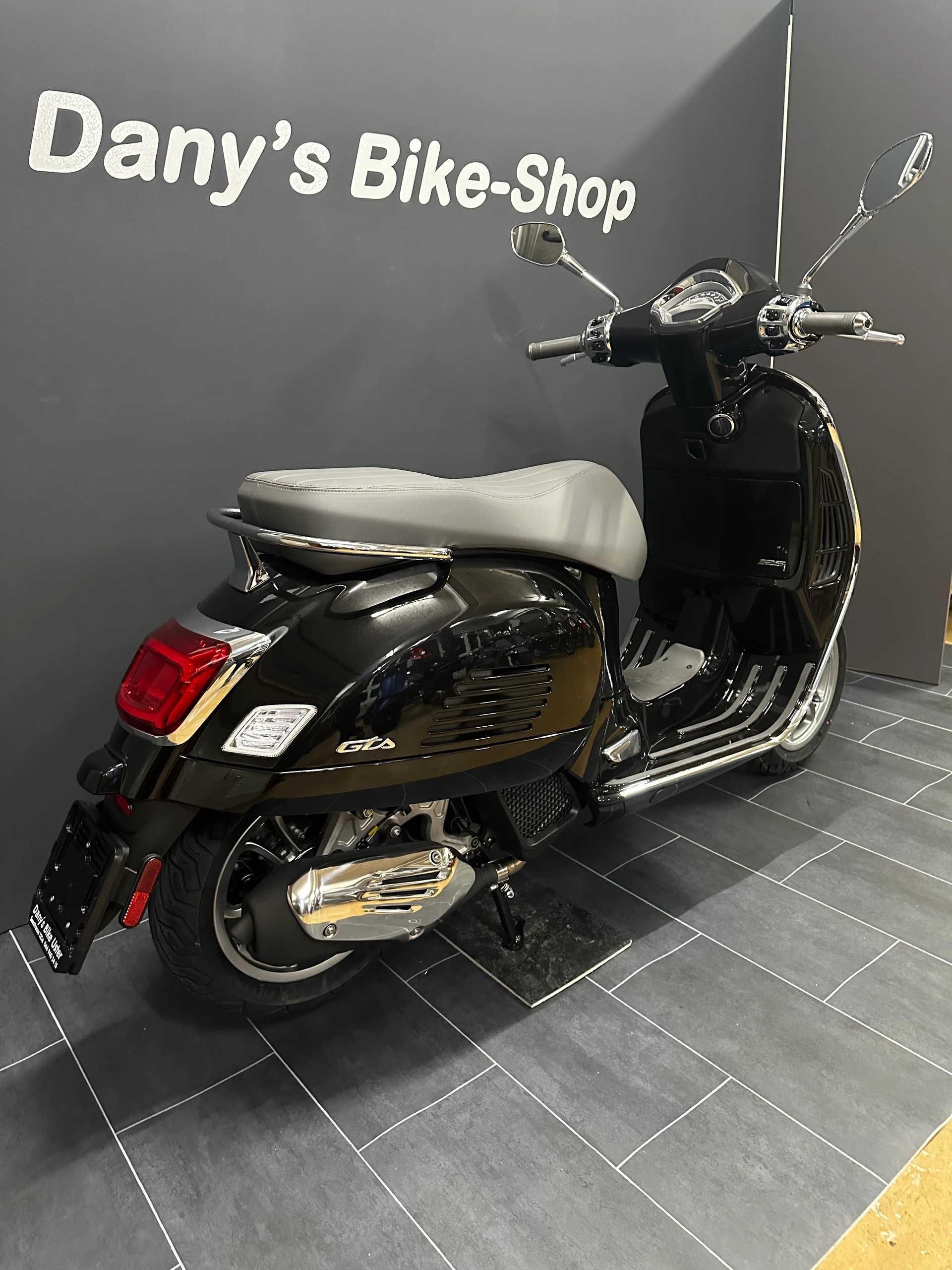 PIAGGIO Vespa GTS 125 ABS (4 Jahre Garantie)-image-4