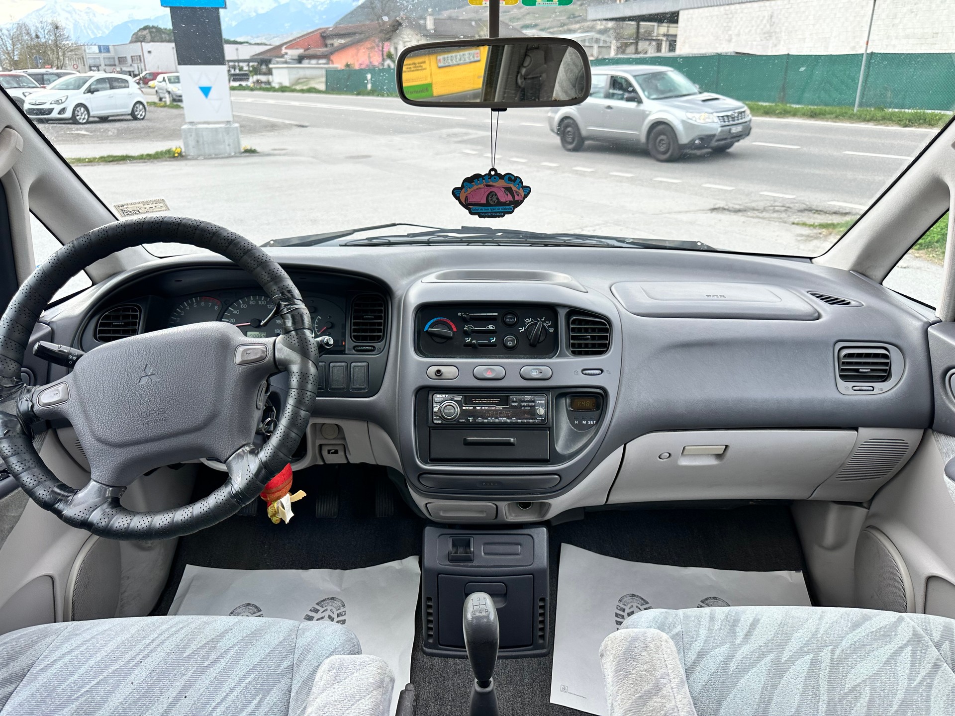 MITSUBISHI Space Gear 2.4 GLS Edit.-image-9