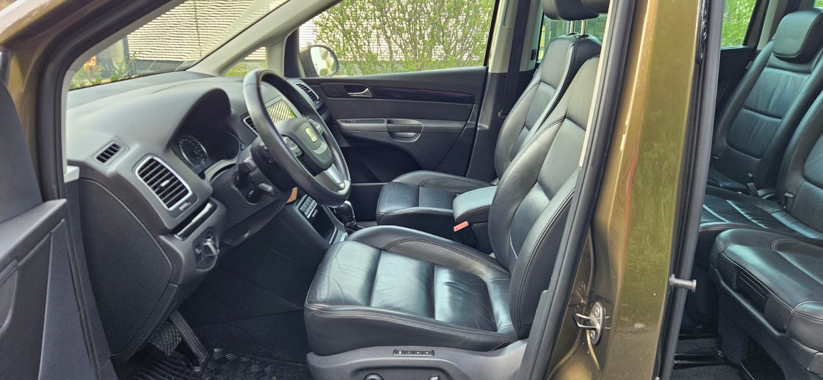 SEAT Alhambra 2.0 TDI Reference Eco DSG-image-9