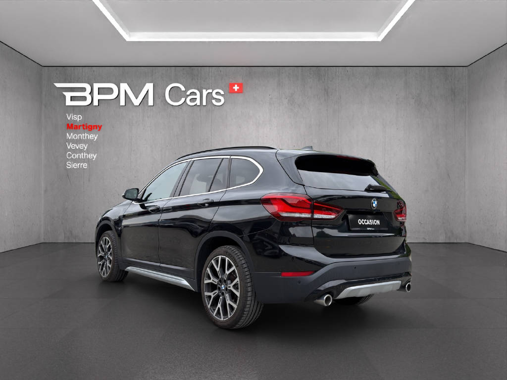BMW X1 25d xDrive-showroom-element-1