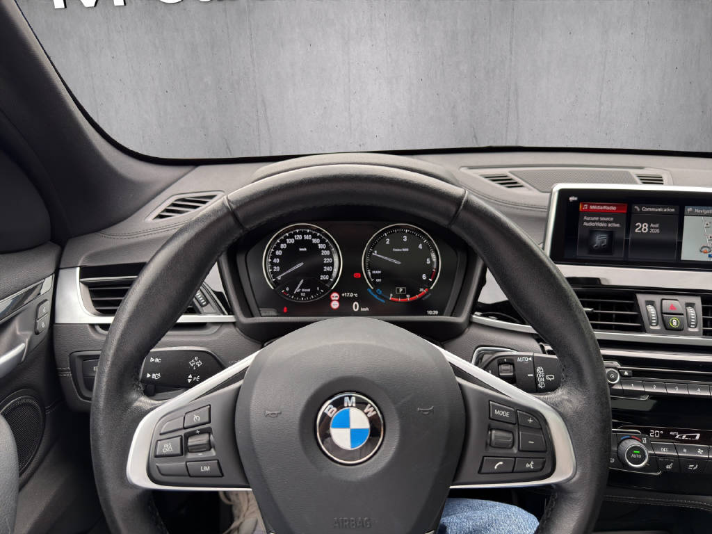 BMW X1 25d xDrive-image-12