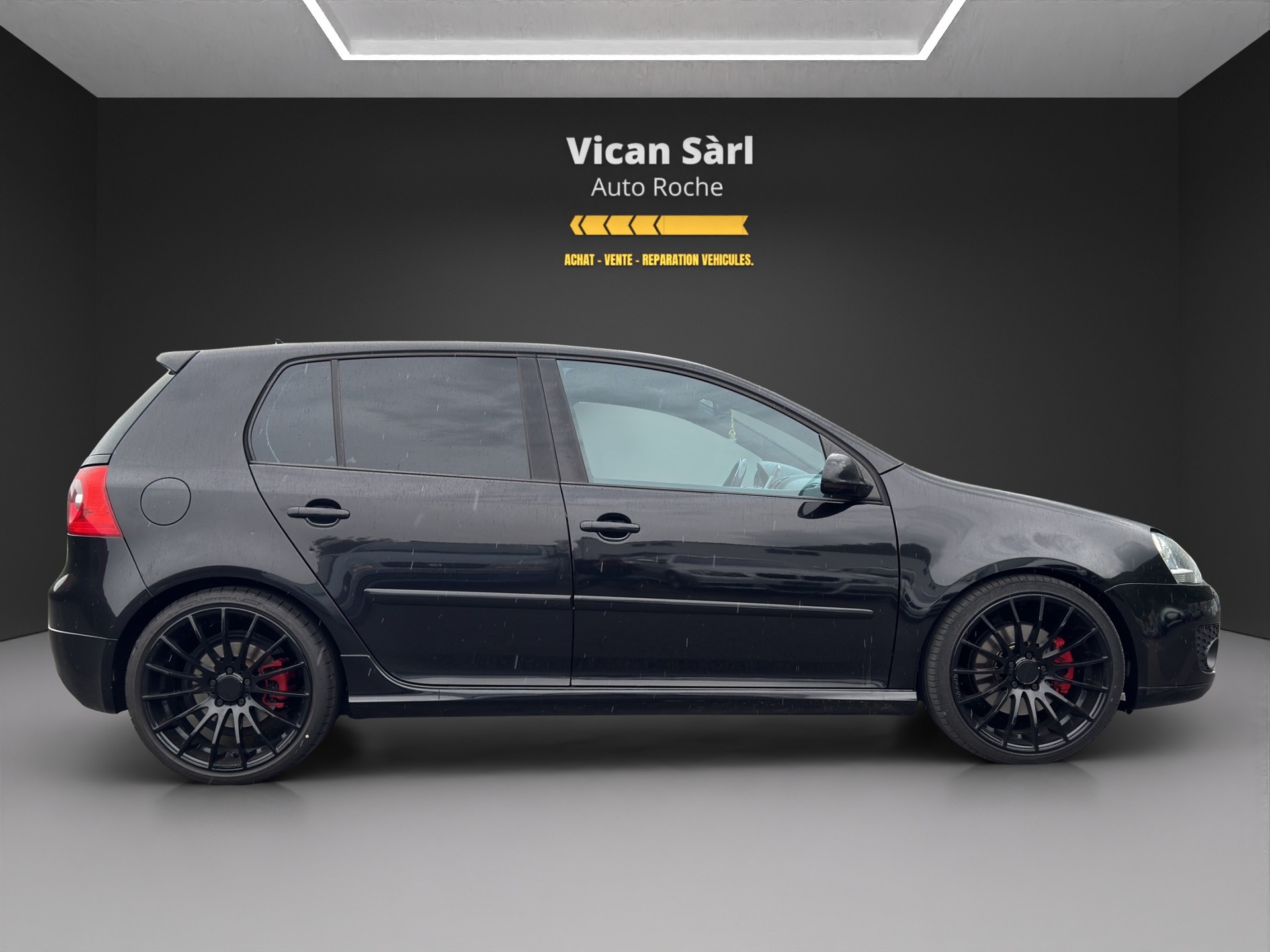 VW Golf 2.0 TFSI GTI-image-3