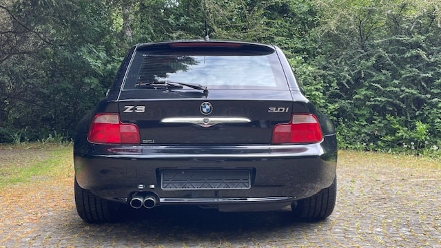 BMW 3.0-image-2