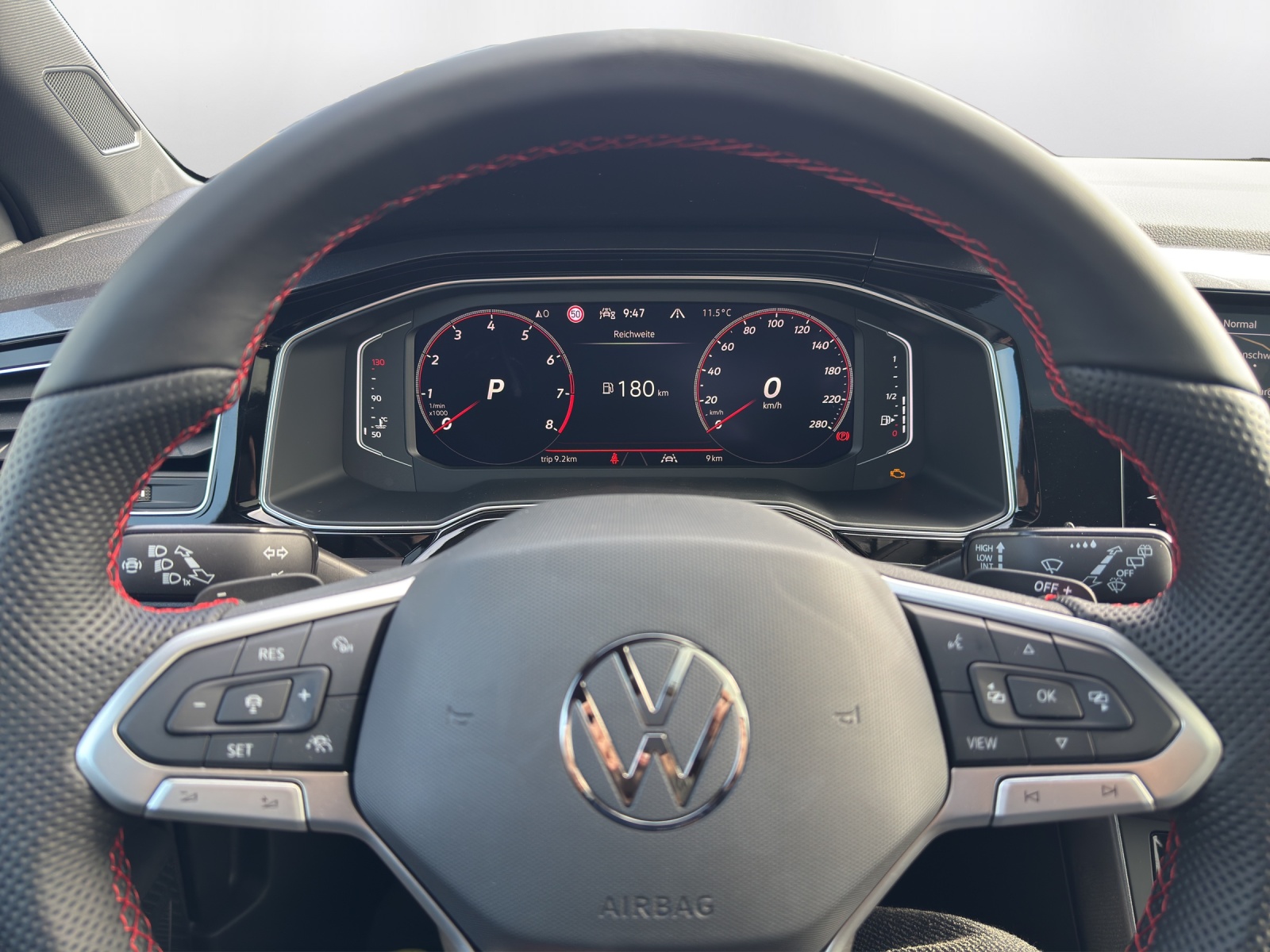 VW Polo 2.0 TSI GTI DSG-image-7