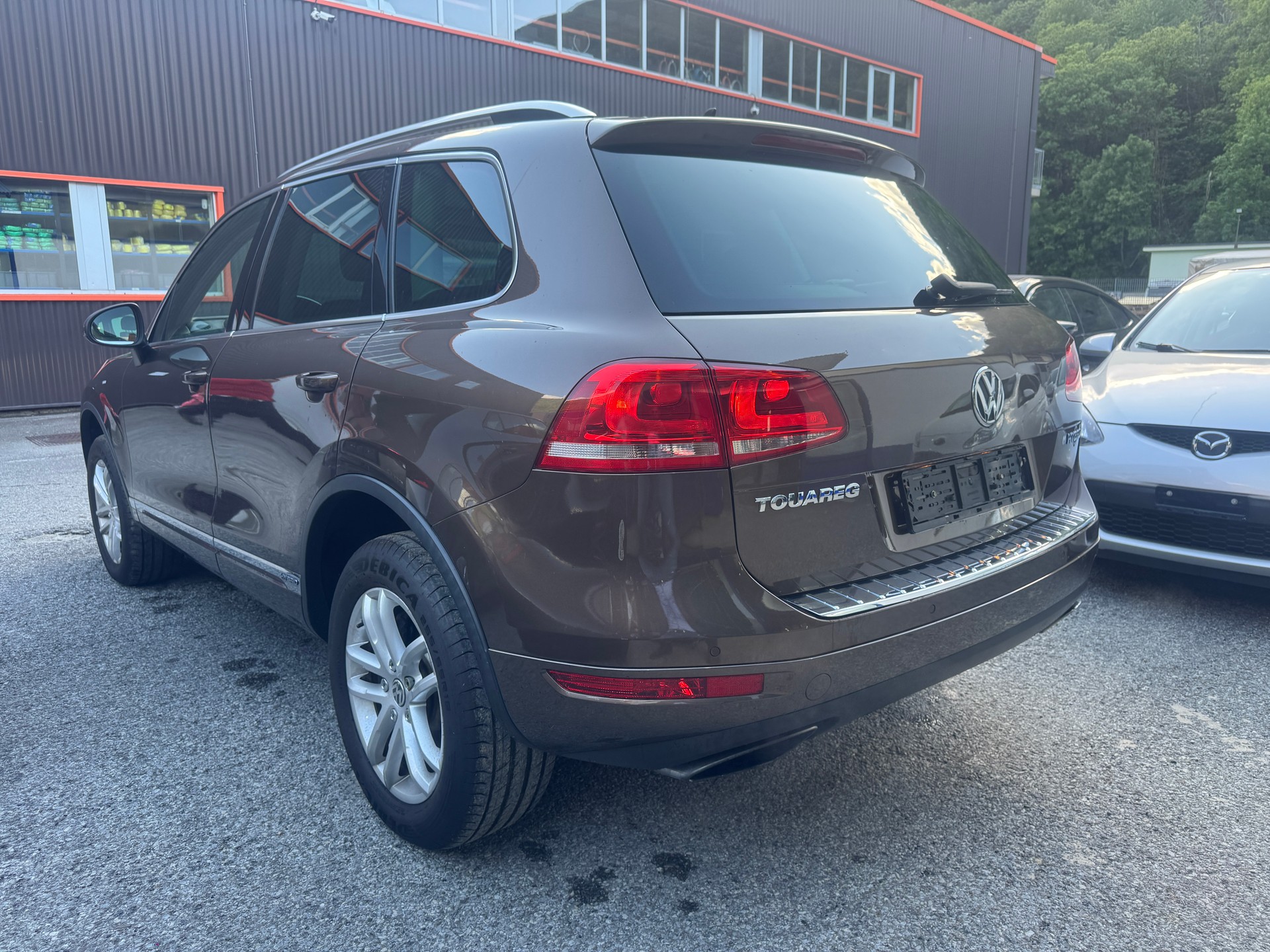 VW Touareg 3.0 TSI Hybrid Tiptronic-image-3
