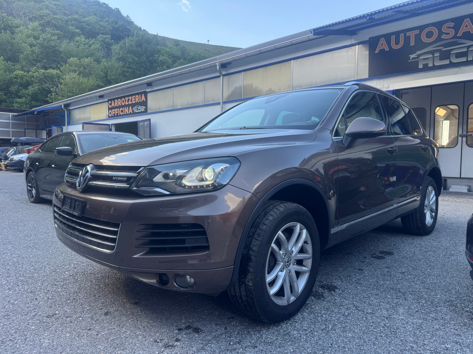VW Touareg 3.0 TSI Hybrid Tiptronic-image-4