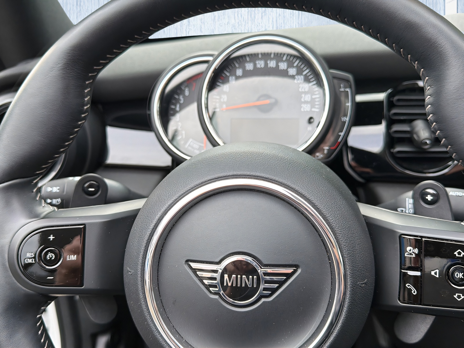 MINI Cooper S Cabriolet DKG-image-13