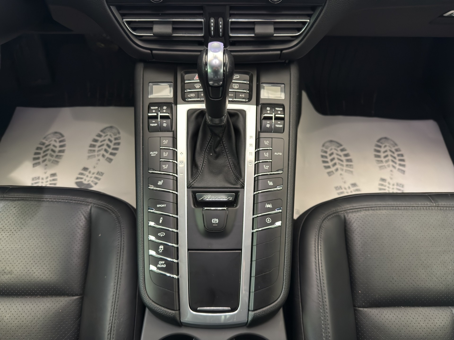 PORSCHE Macan PDK-image-11