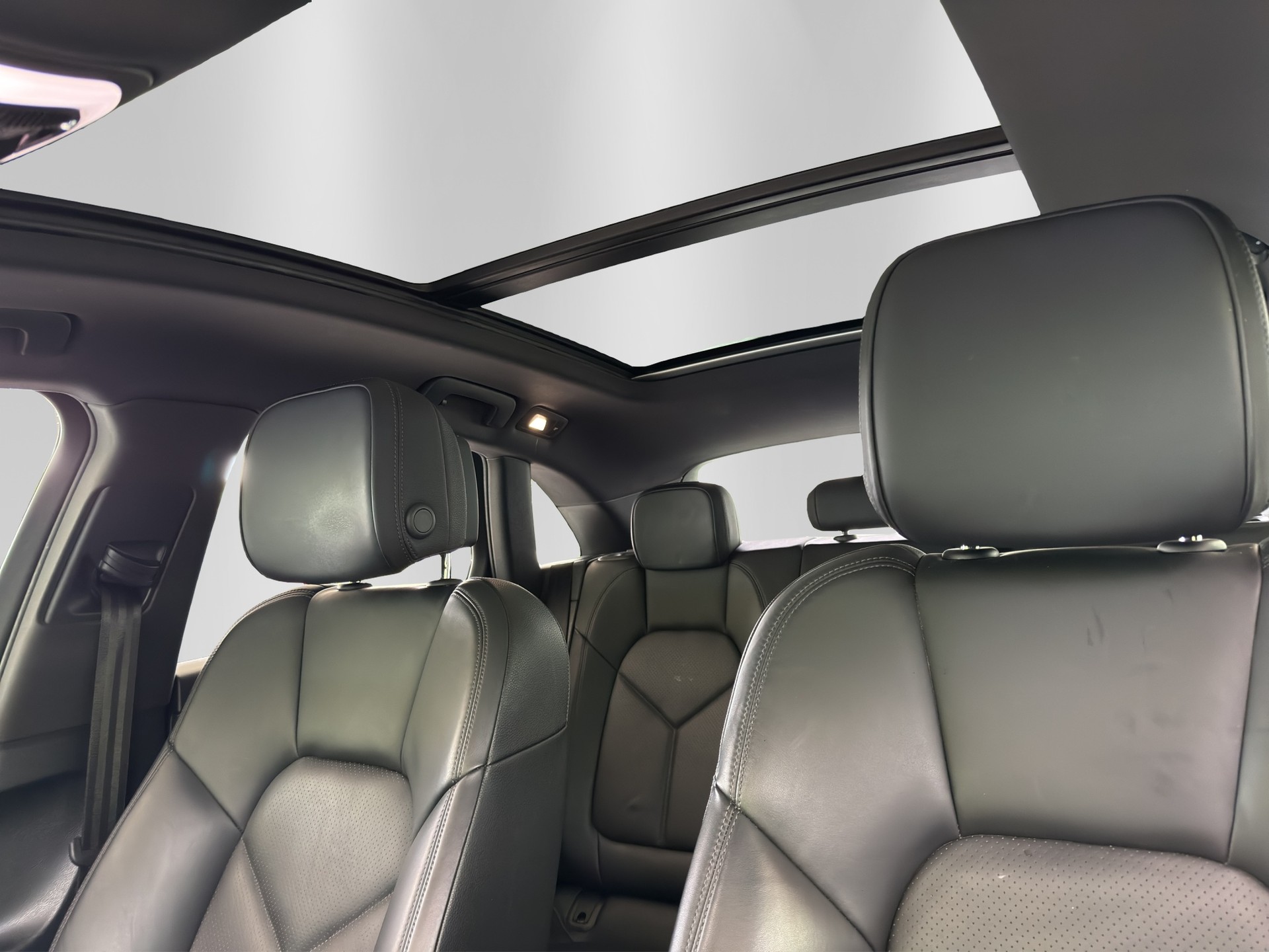 PORSCHE Macan PDK-image-8