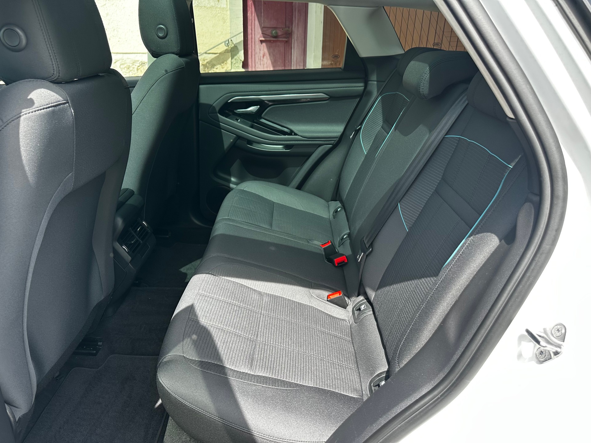 LAND ROVER Range Rover Evoque D 150-image-6