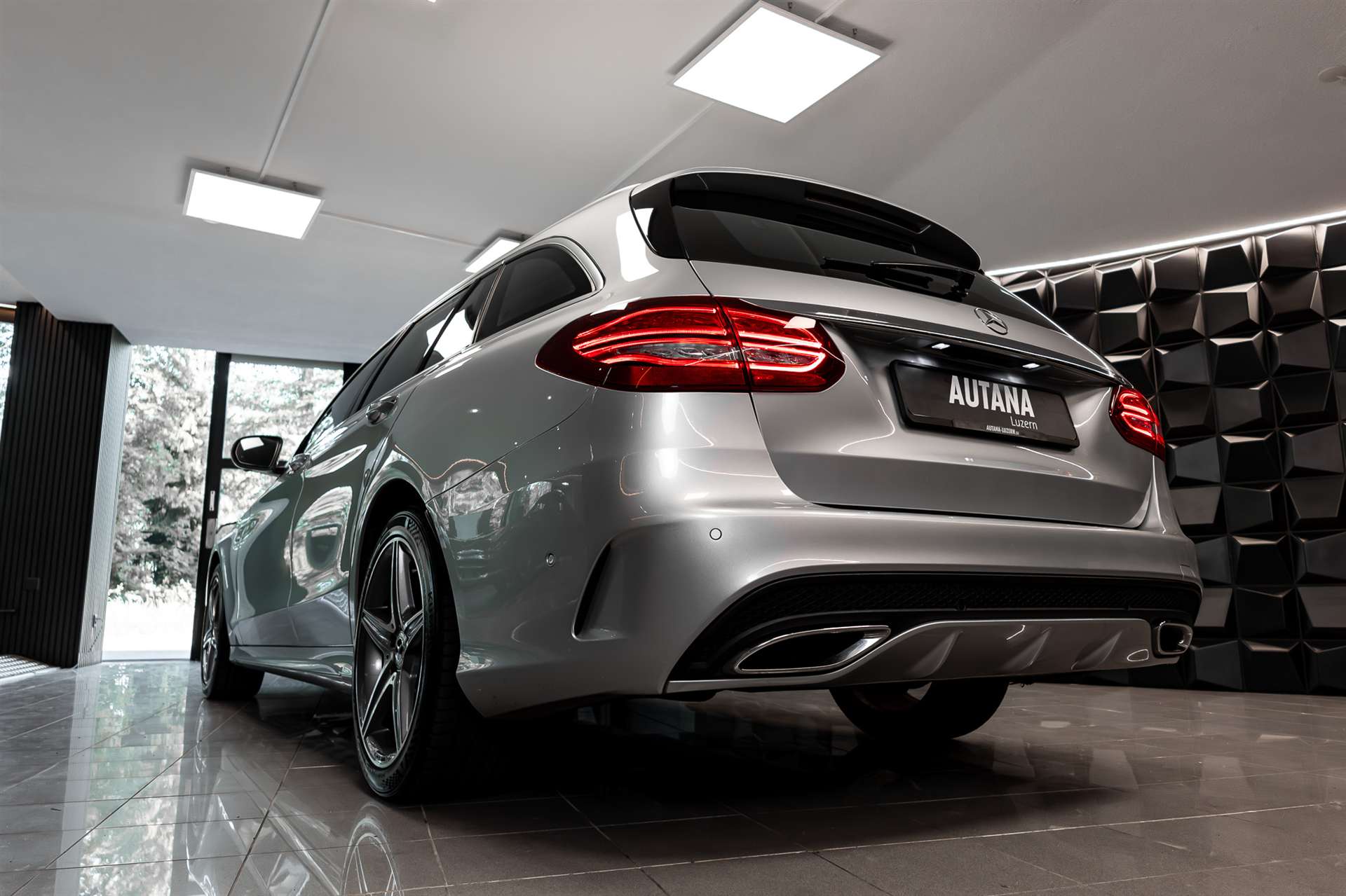 MERCEDES-BENZ C 250 d Swiss Star AMG Line 4Matic 9G-Tronic-image-26