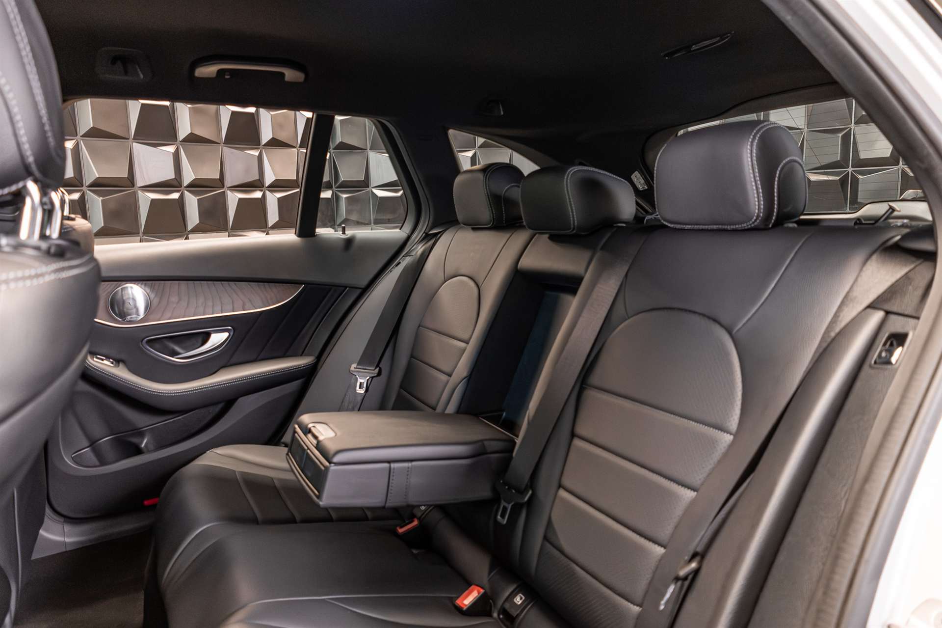 MERCEDES-BENZ C 250 d Swiss Star AMG Line 4Matic 9G-Tronic-image-20