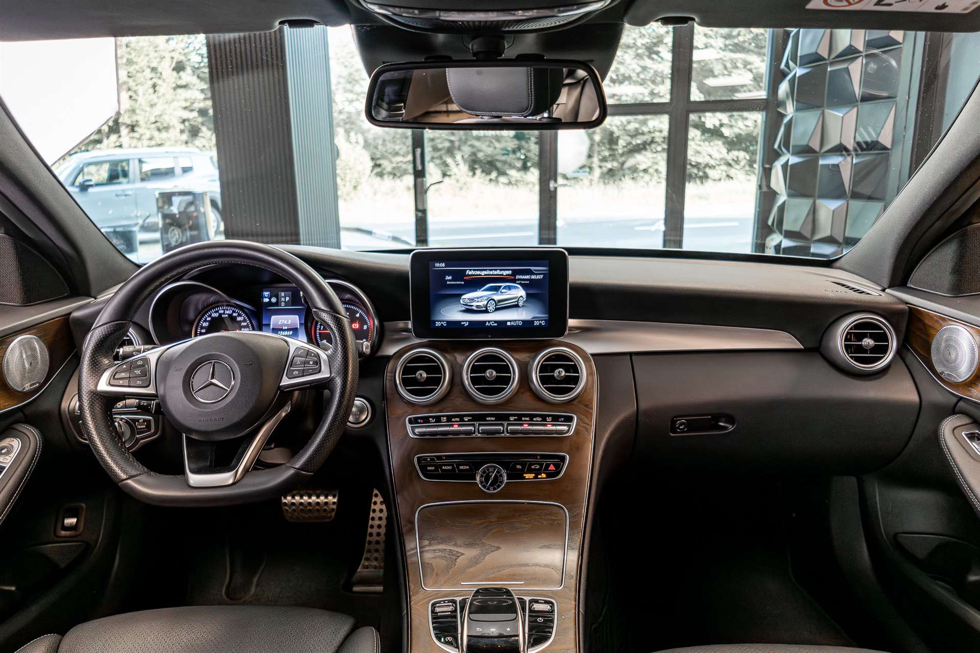 MERCEDES-BENZ C 250 d Swiss Star AMG Line 4Matic 9G-Tronic-image-5