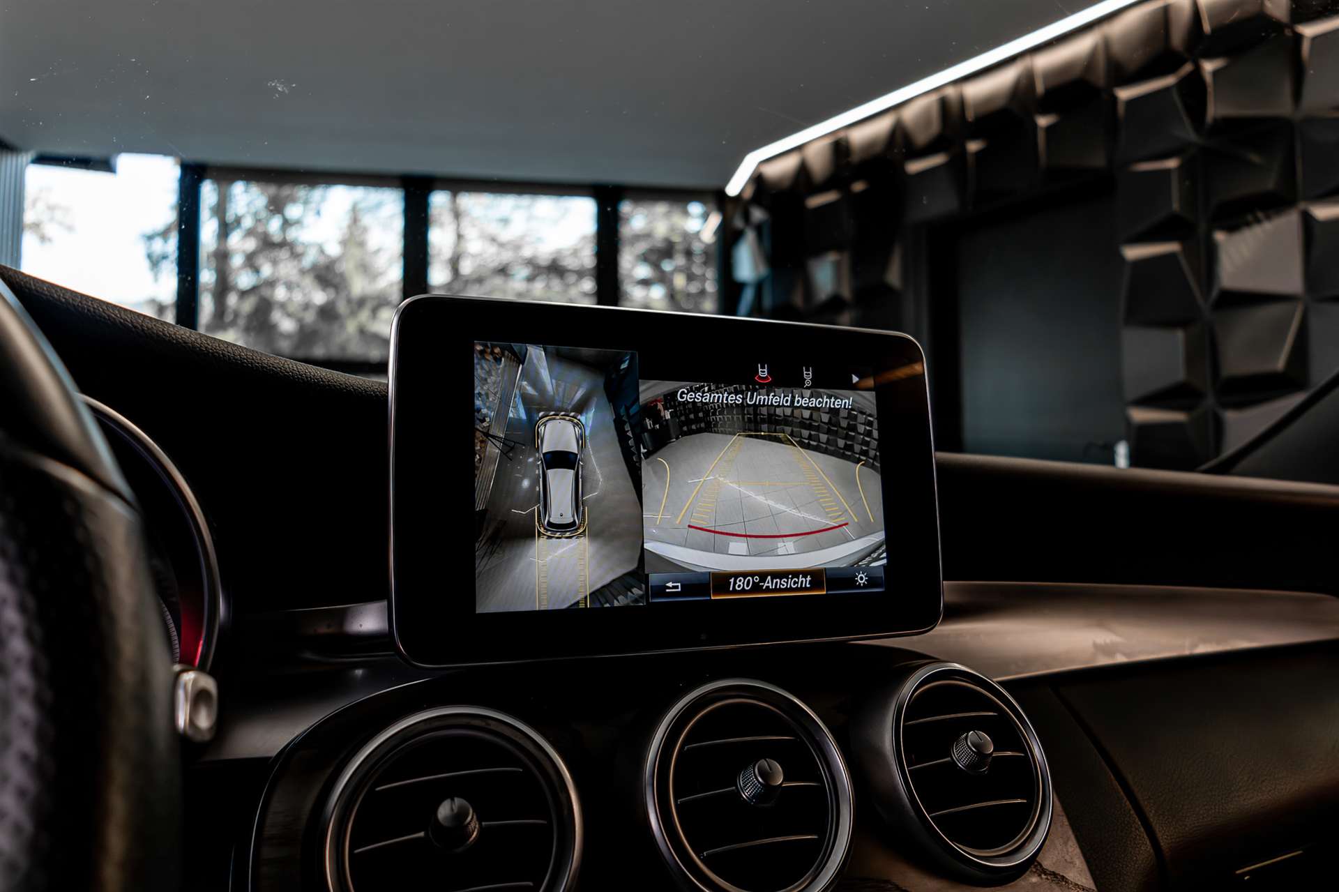MERCEDES-BENZ C 250 d Swiss Star AMG Line 4Matic 9G-Tronic-image-14