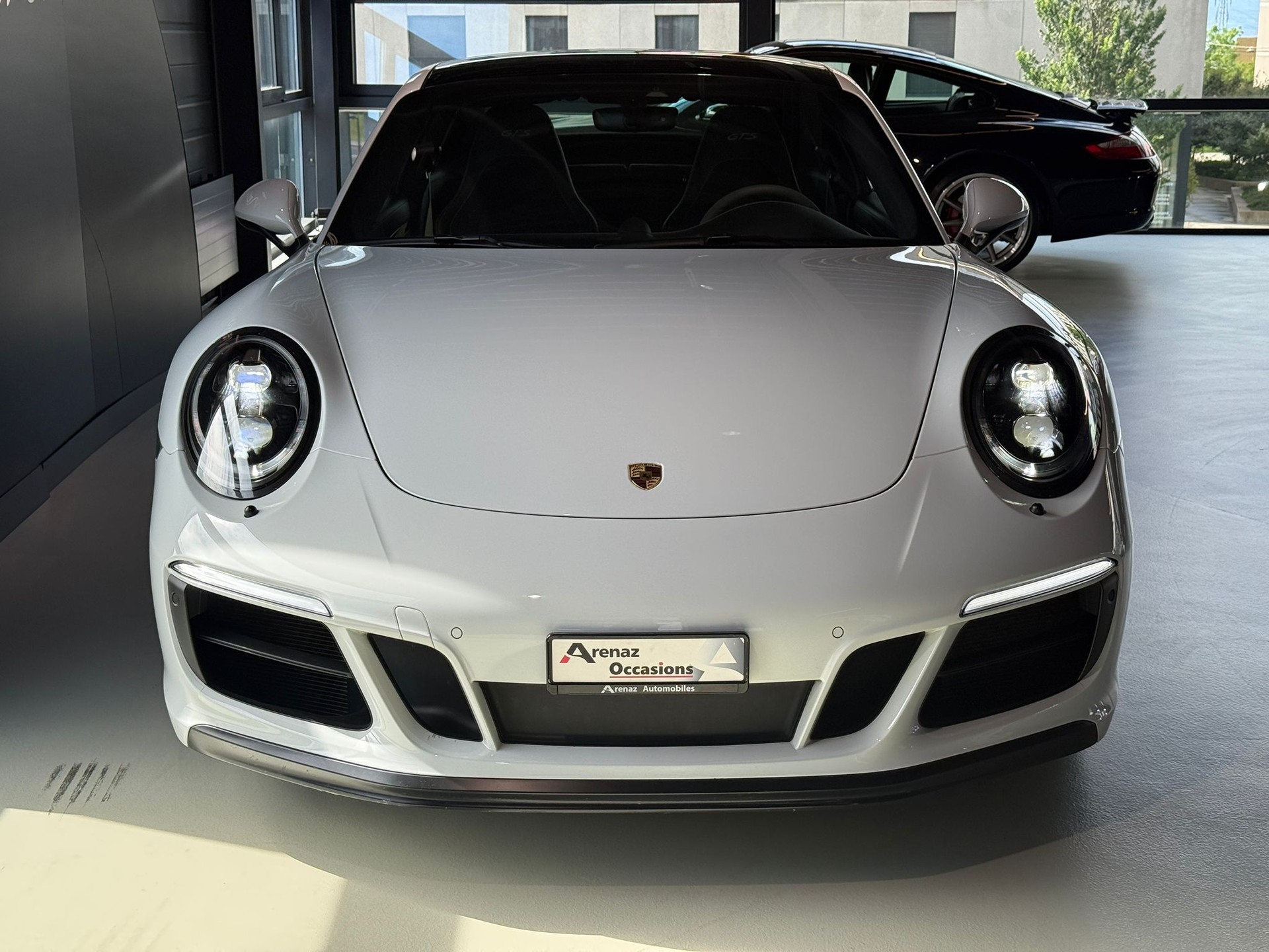 PORSCHE 911 Carrera 4 GTS PDK-image-2
