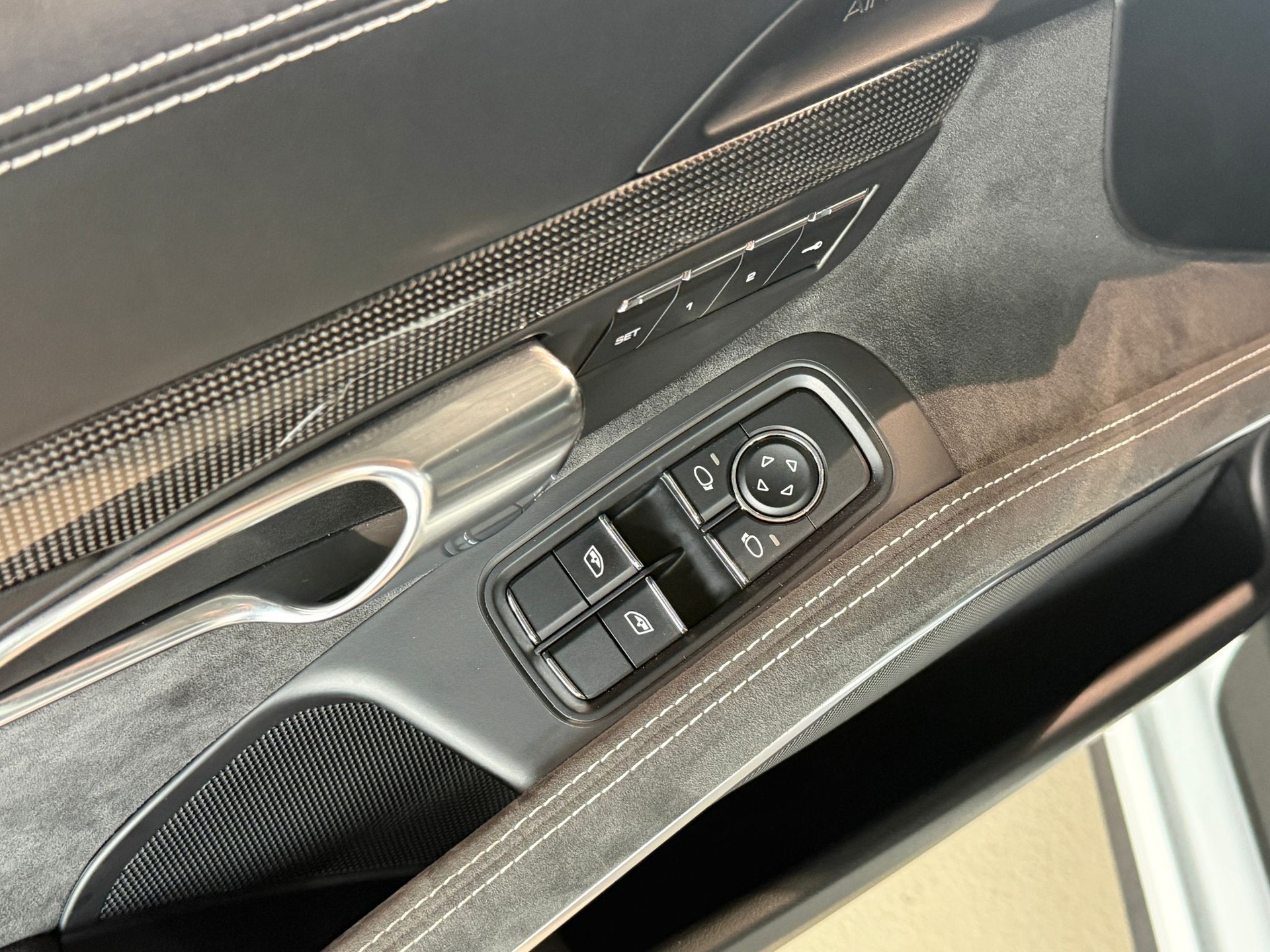 PORSCHE 911 Carrera 4 GTS PDK-image-21