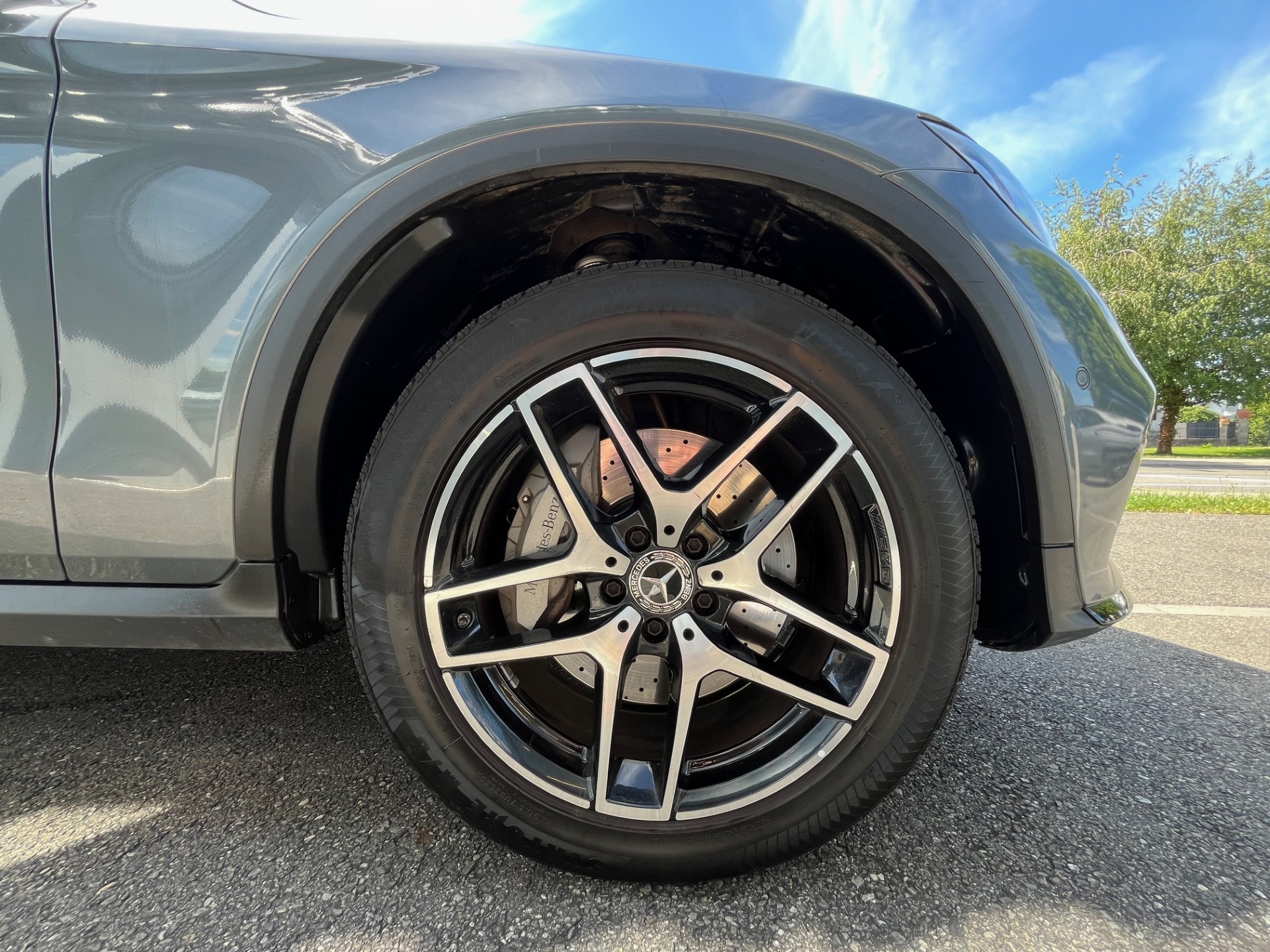 MERCEDES-BENZ GLC 250 d AMG Line 4Matic 9G-Tronic-image-4