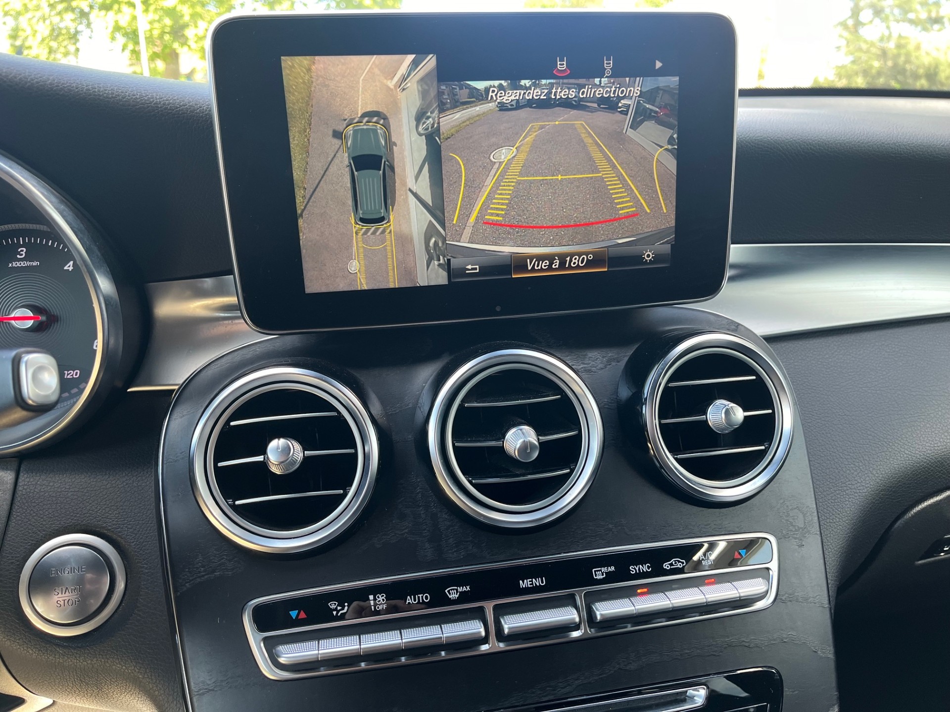 MERCEDES-BENZ GLC 250 d AMG Line 4Matic 9G-Tronic-image-12