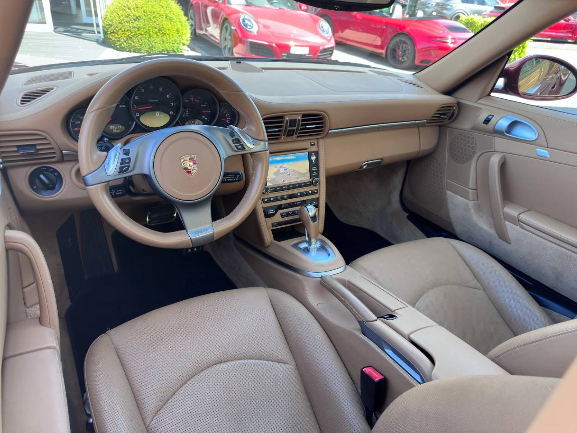 PORSCHE 911 Targa 4-image-15