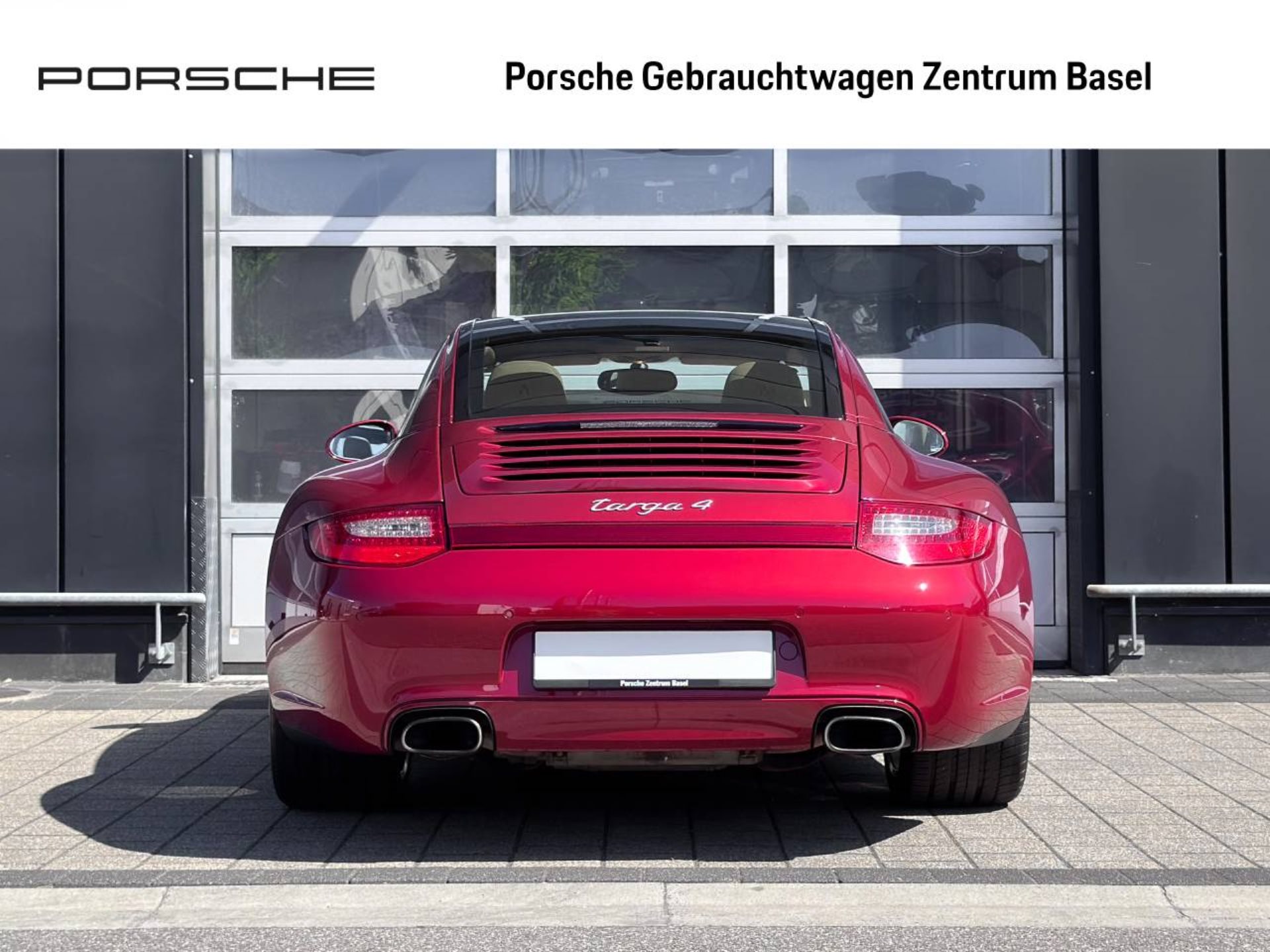 PORSCHE 911 Targa 4-image-7